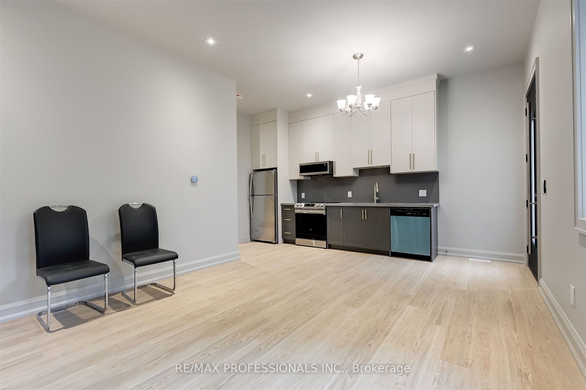 56 Shaver Avenue S, #Garden