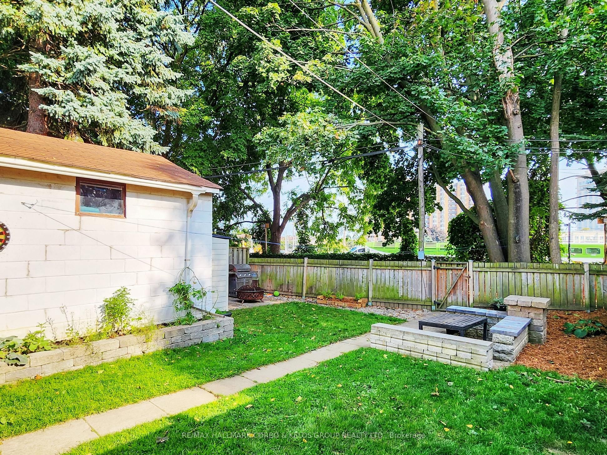 21 Enfield Avenue