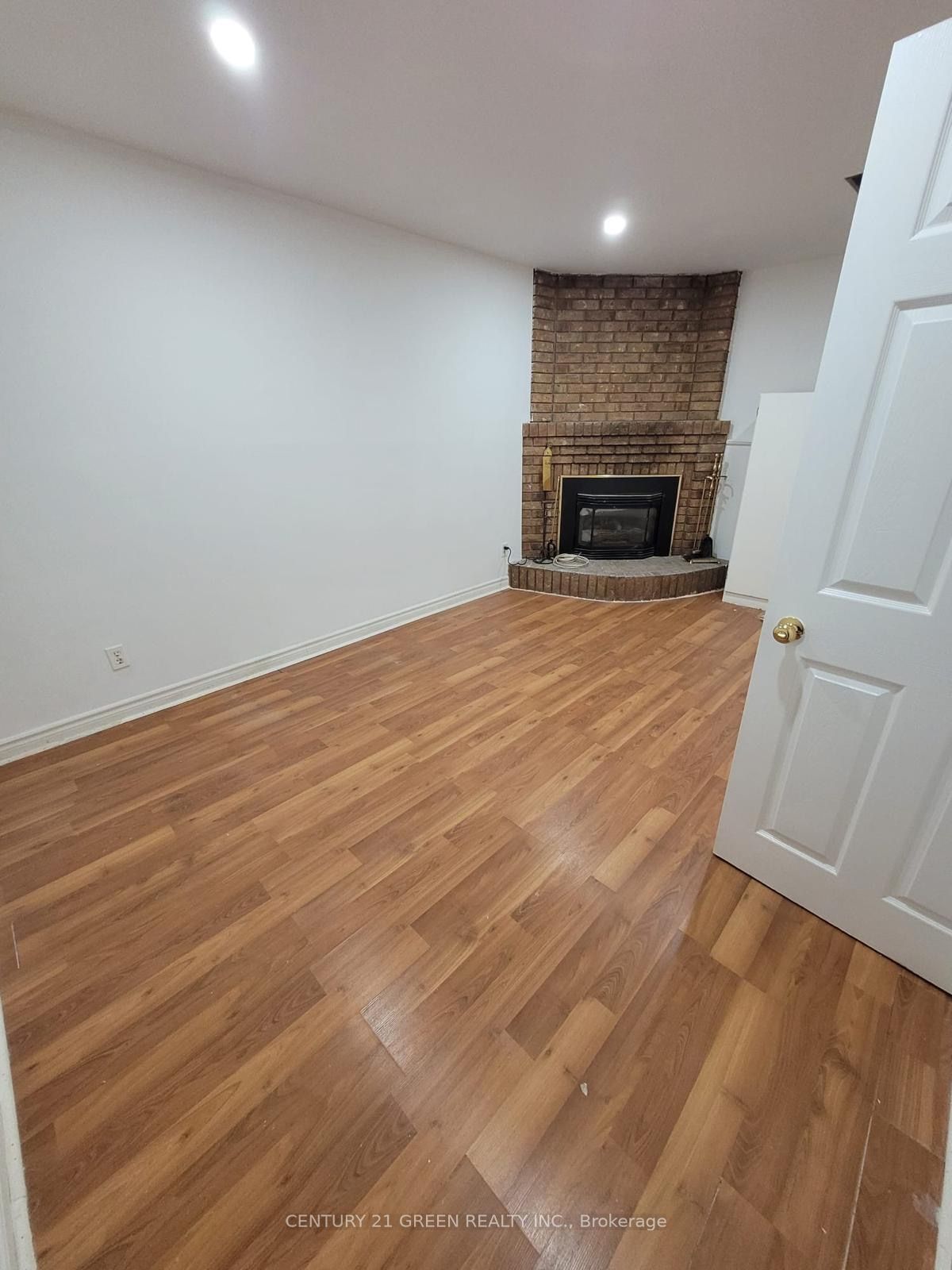 338 Hillside Drive