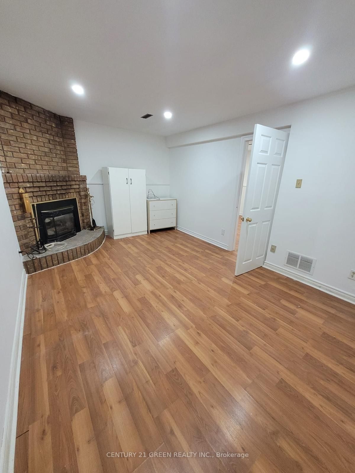 338 Hillside Drive