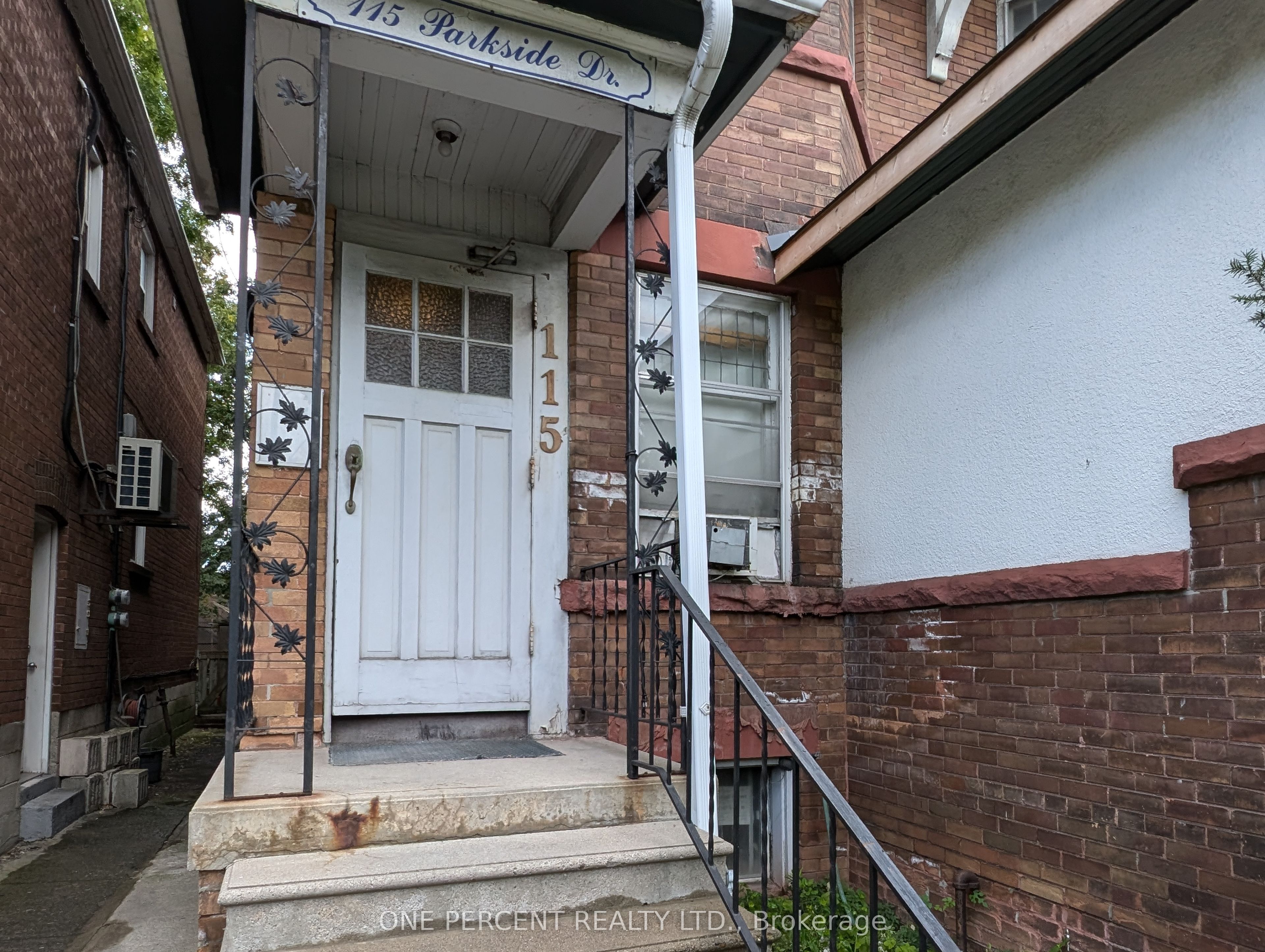 115 Parkside Drive