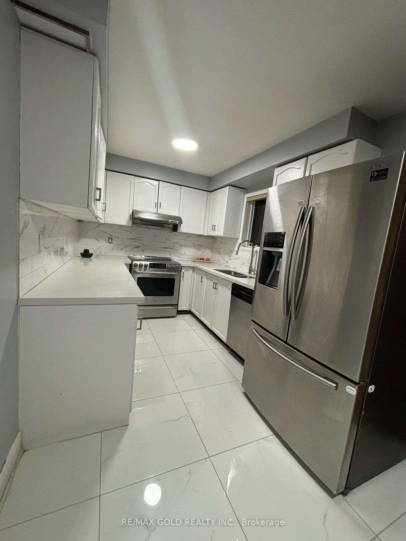 3 Great Plains Street