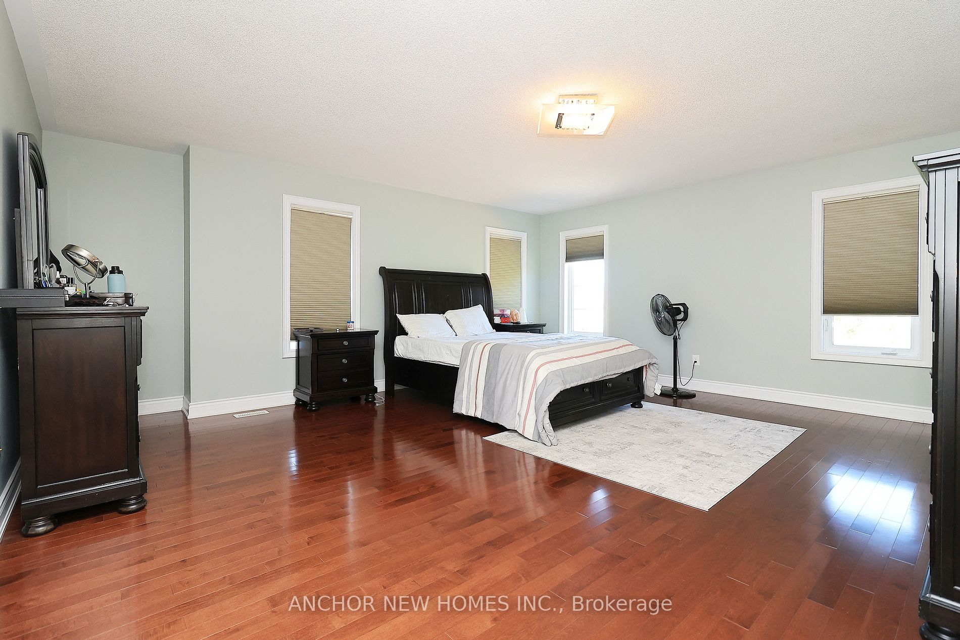 25 Ingleborough Drive