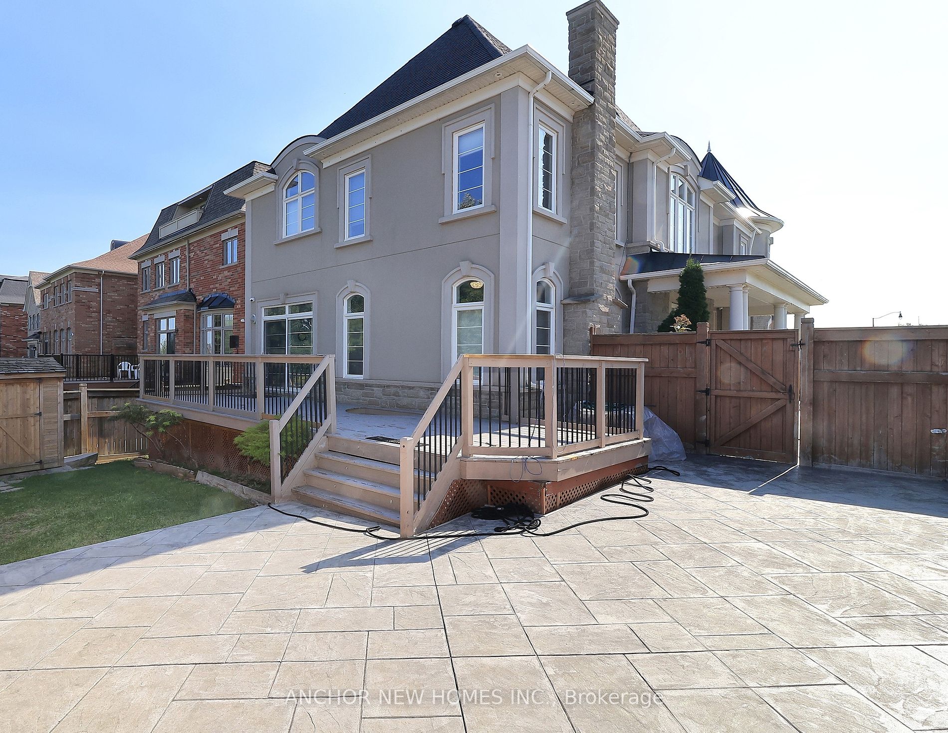 25 Ingleborough Drive