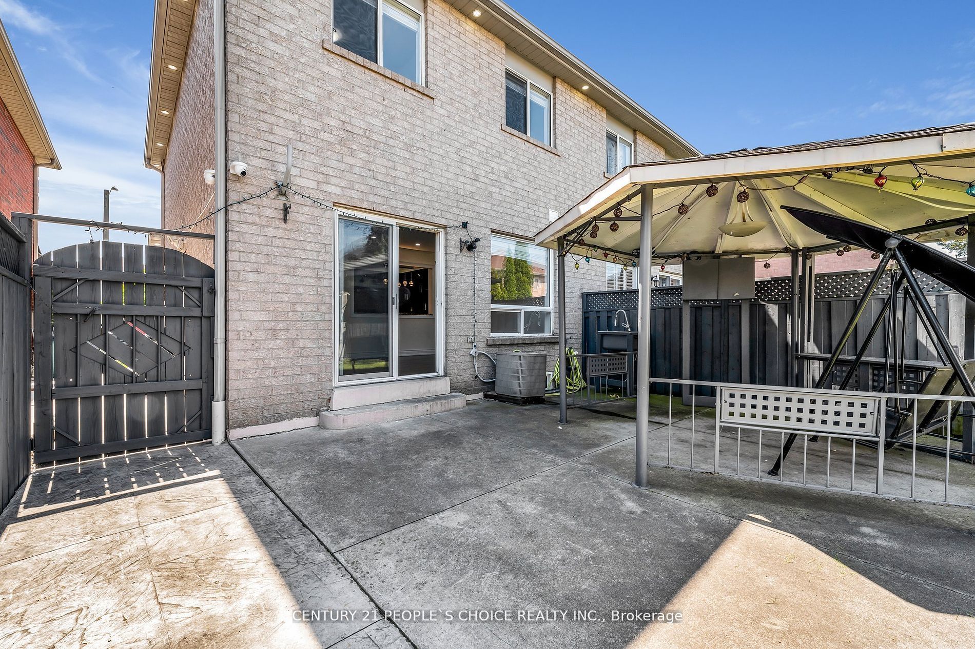 46 Studebaker Trail