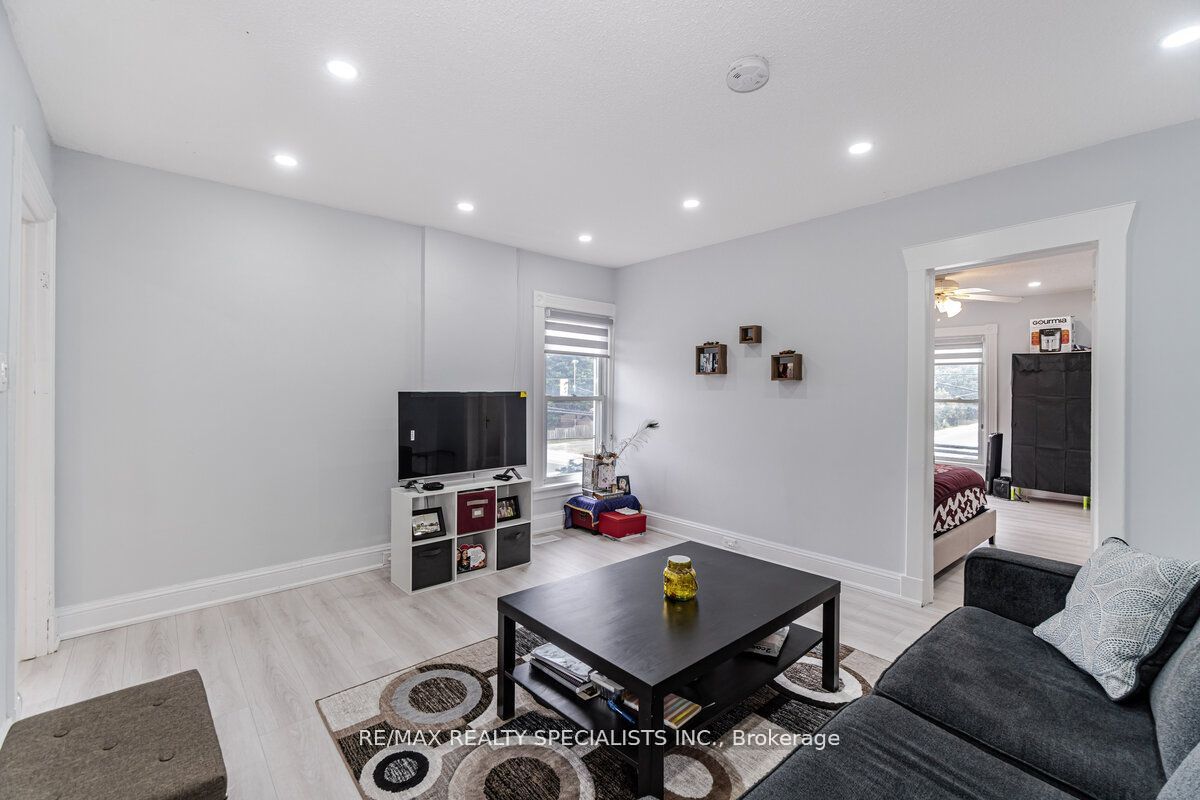 521 Guelph Street