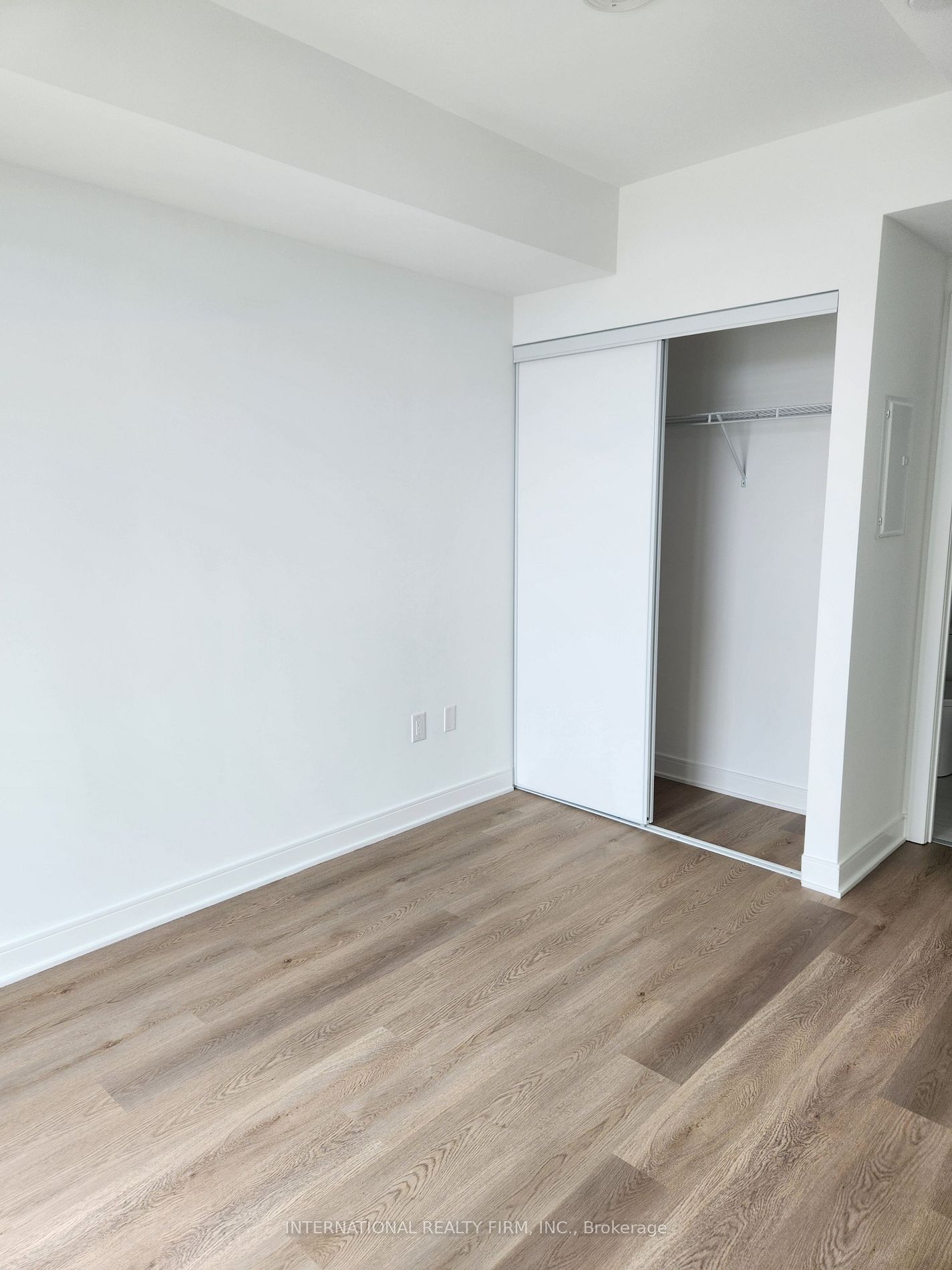 86 Dundas Street E #1101