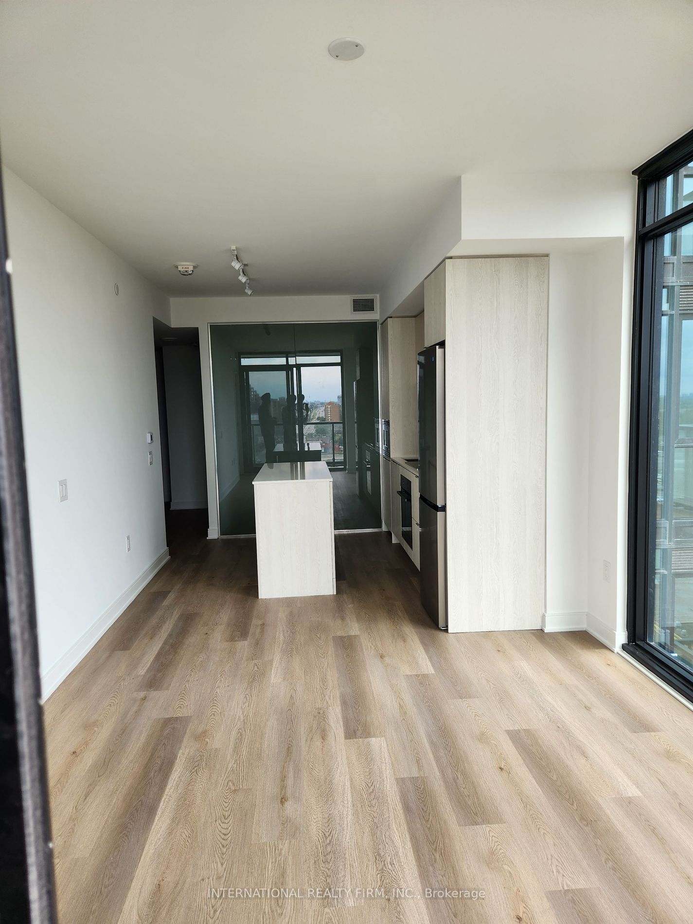 86 Dundas Street E #1101