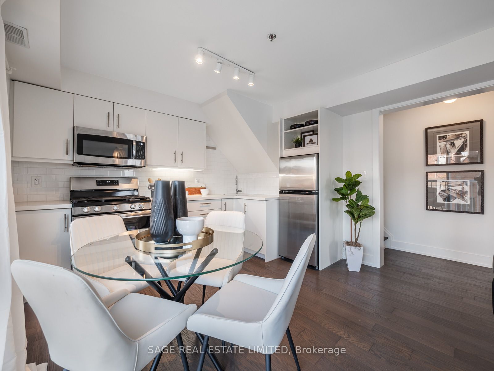 1183 Dufferin Street, #108