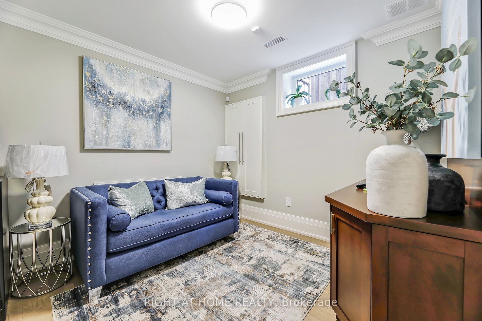 484 Avonwood Drive