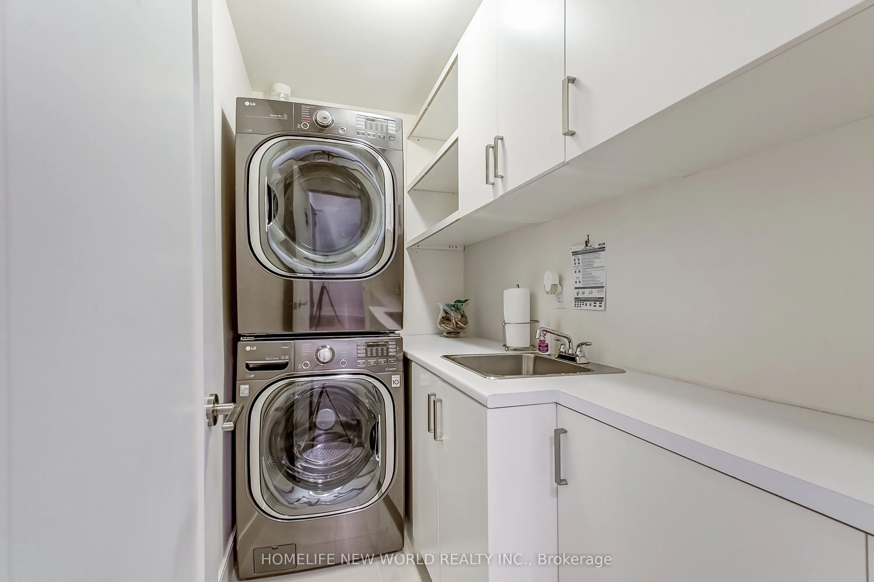 1575 Lakeshore Road W #GR17