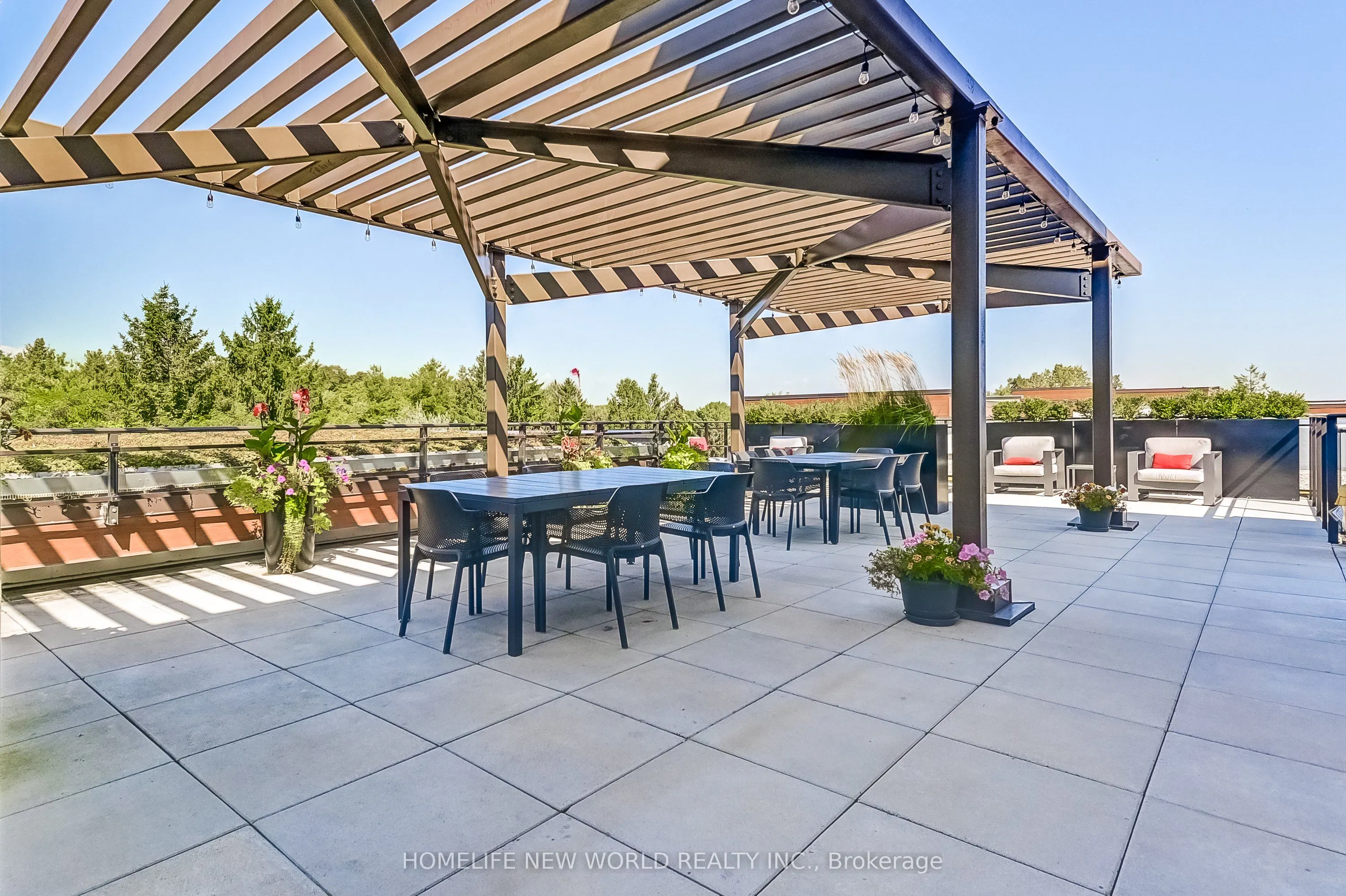 1575 Lakeshore Road W #GR17