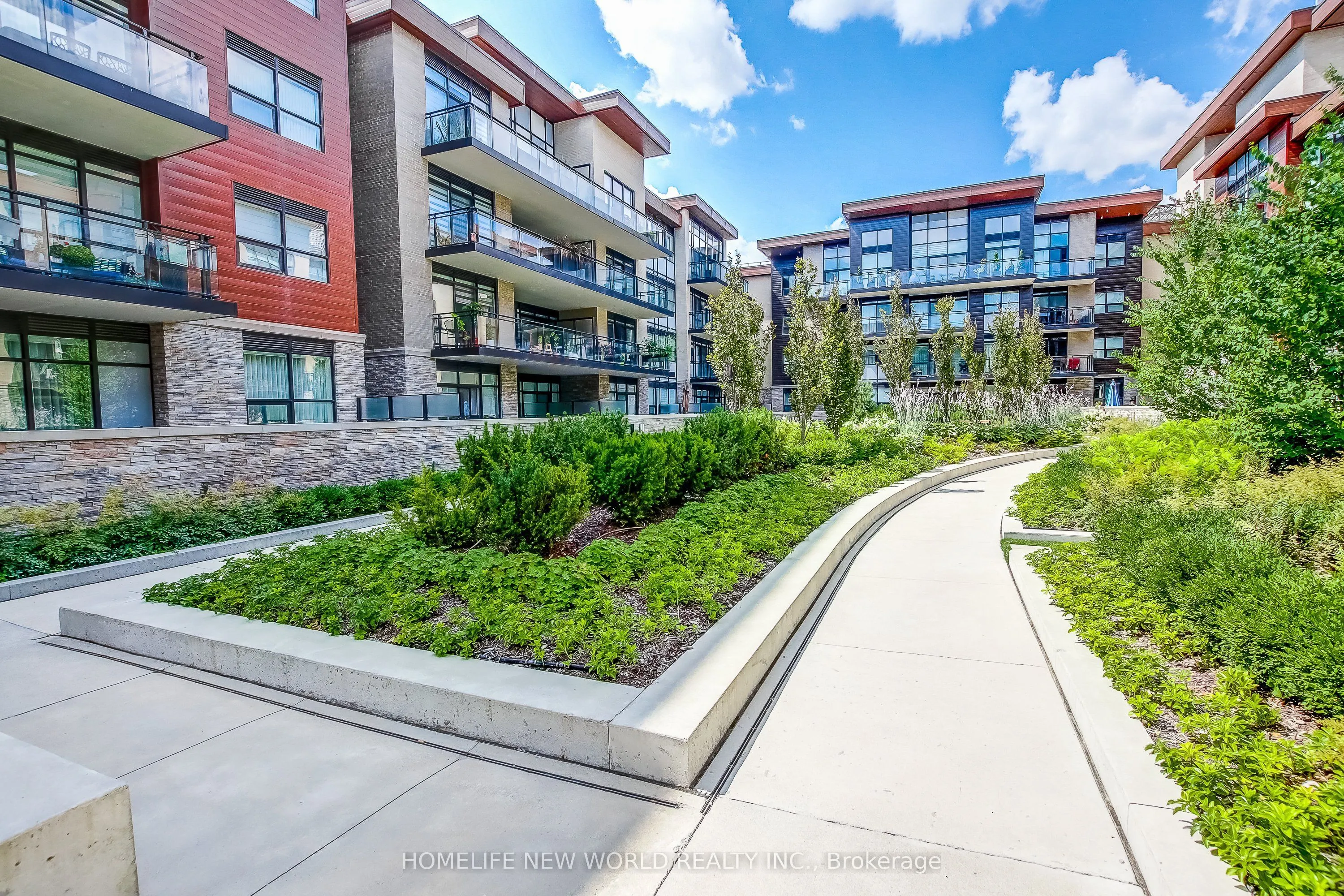 1575 Lakeshore Road W #GR17