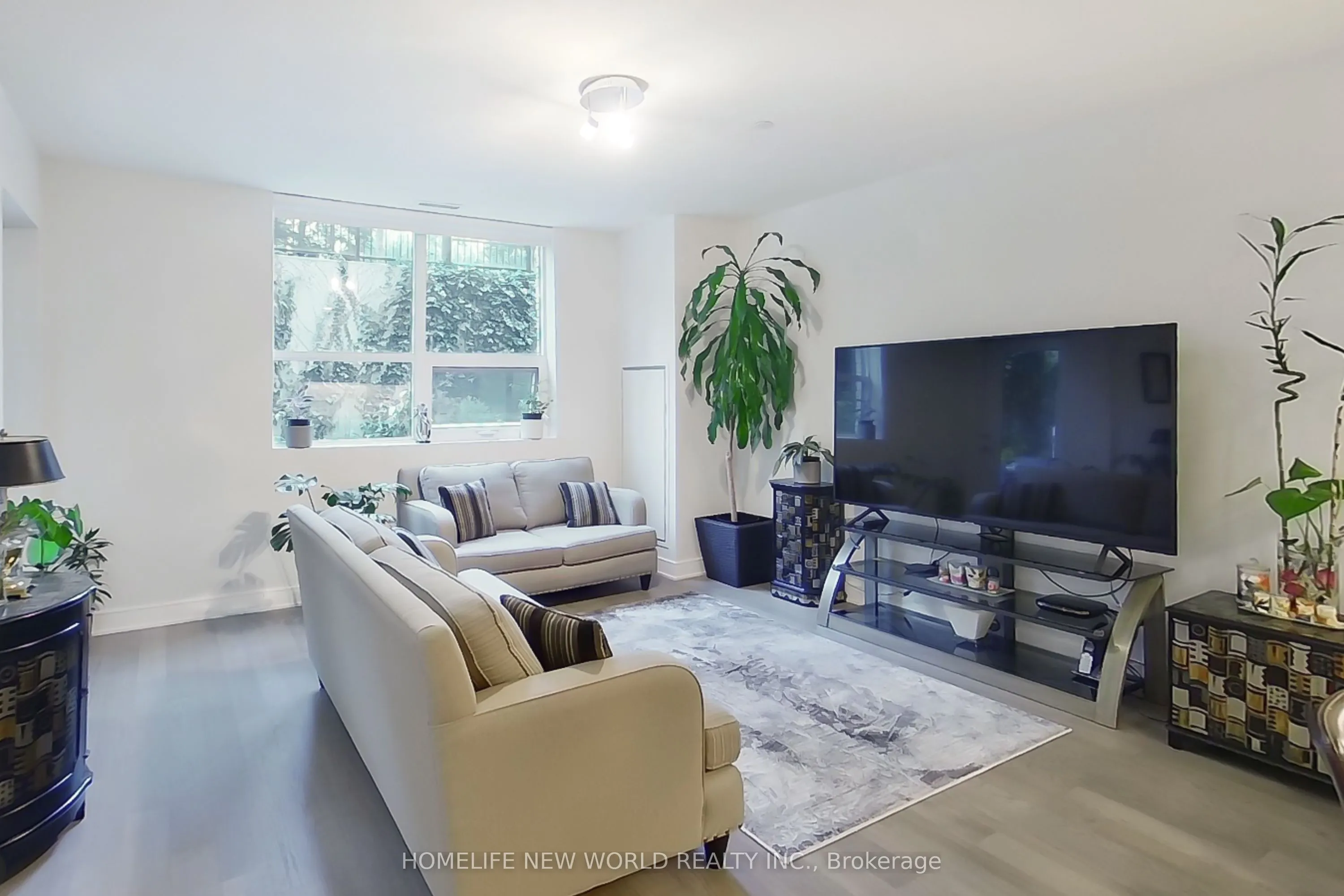 1575 Lakeshore Road W #GR17