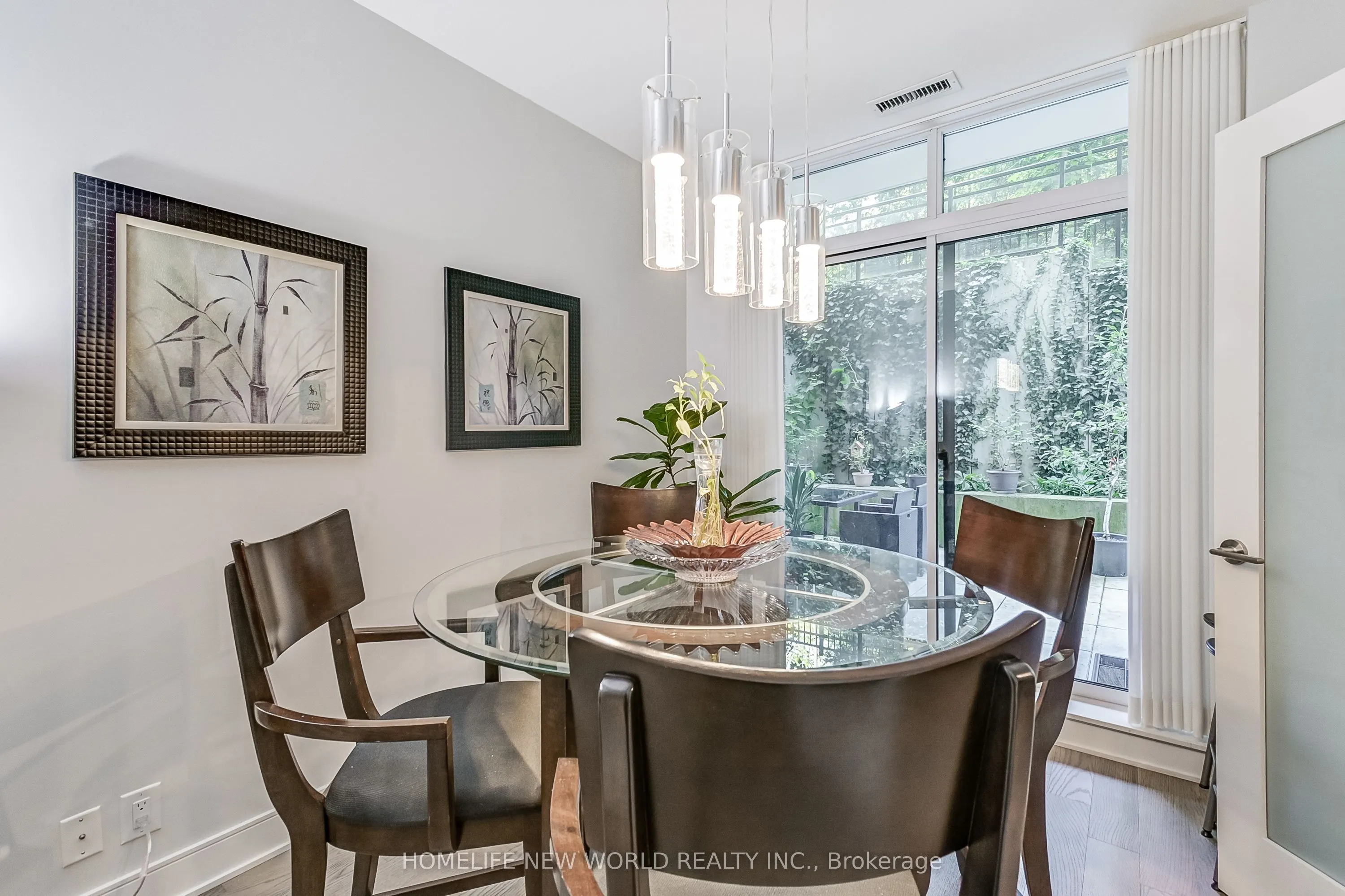 1575 Lakeshore Road W #GR17