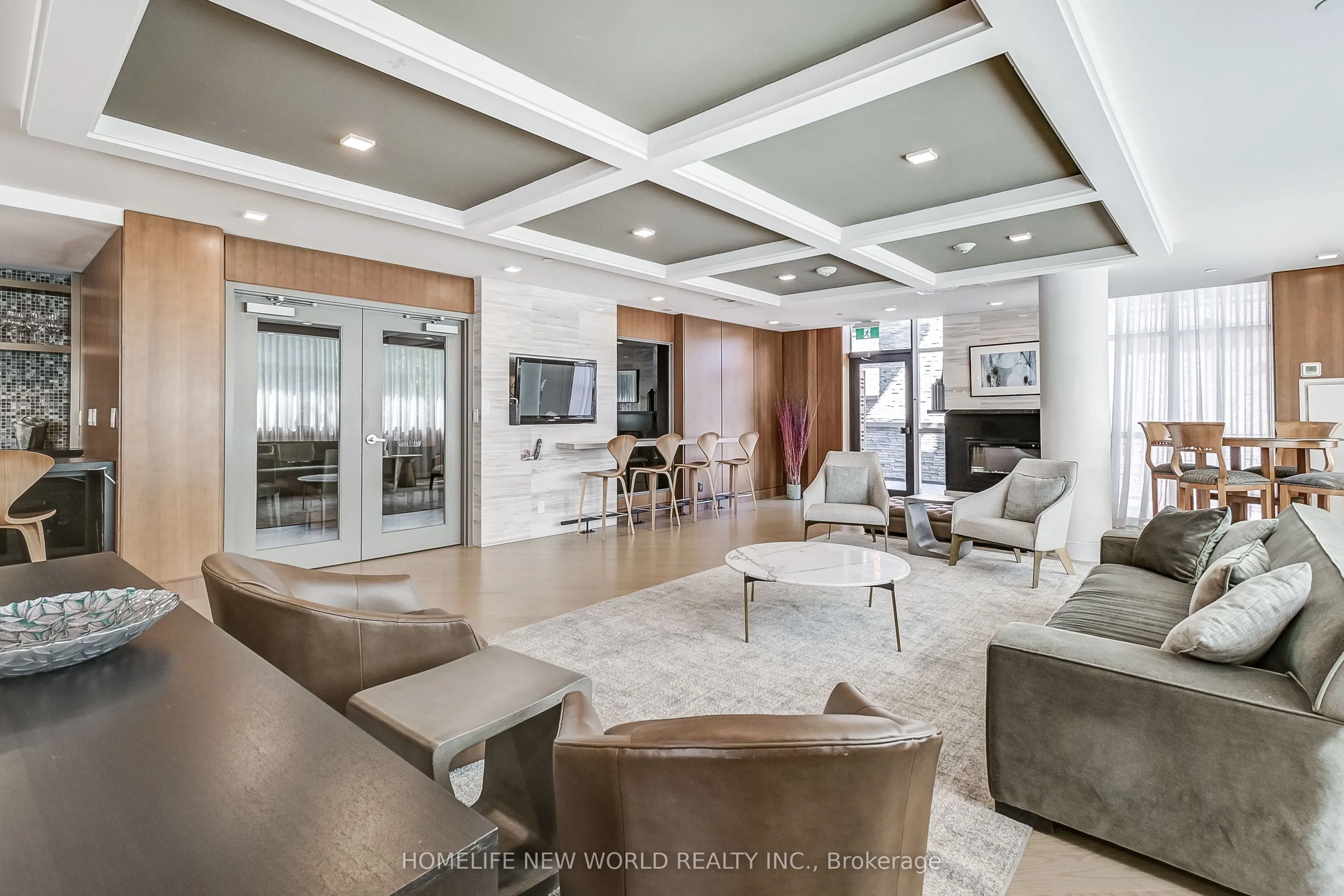 1575 Lakeshore Road W #GR17