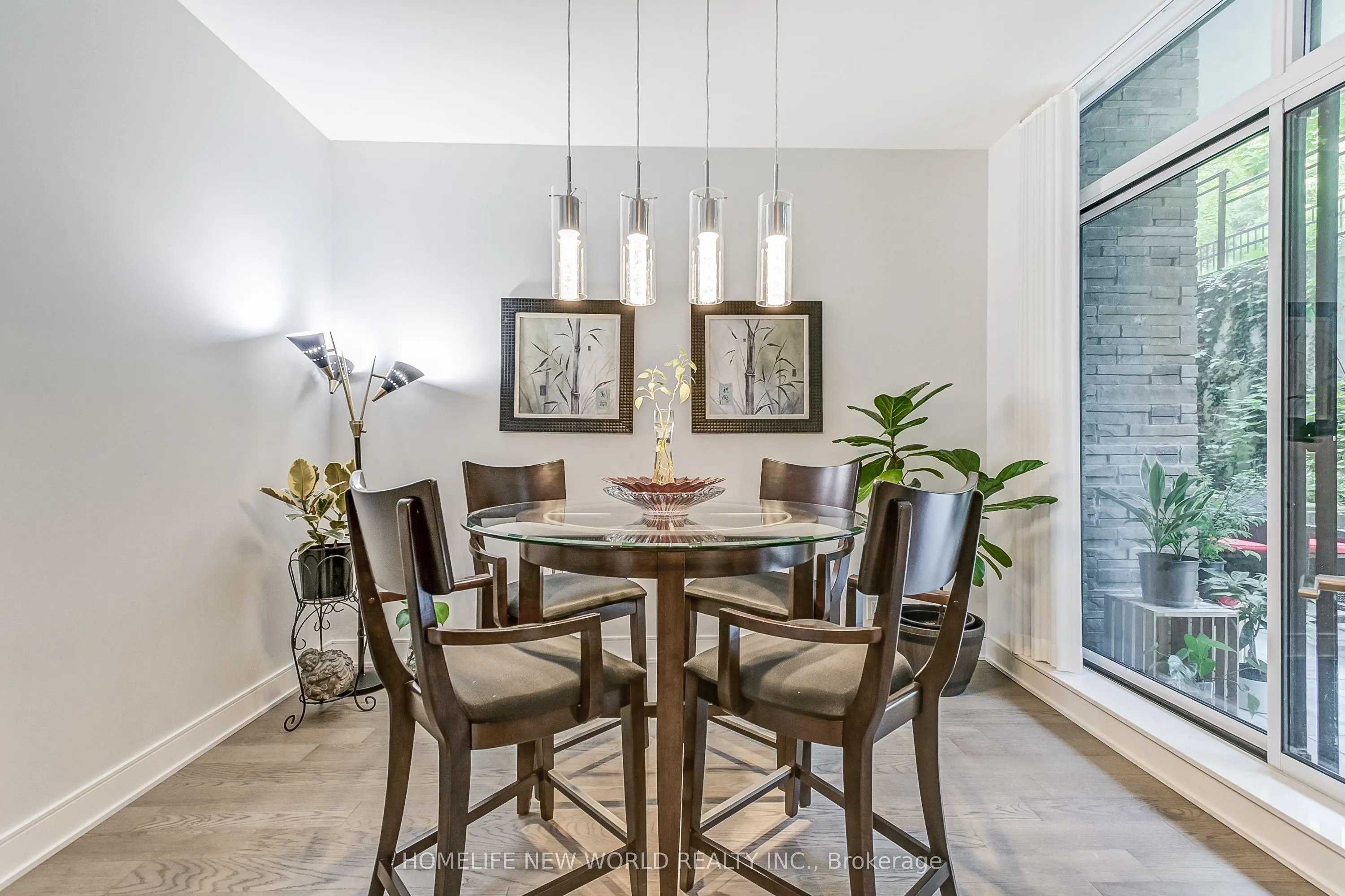 1575 Lakeshore Road W #GR17