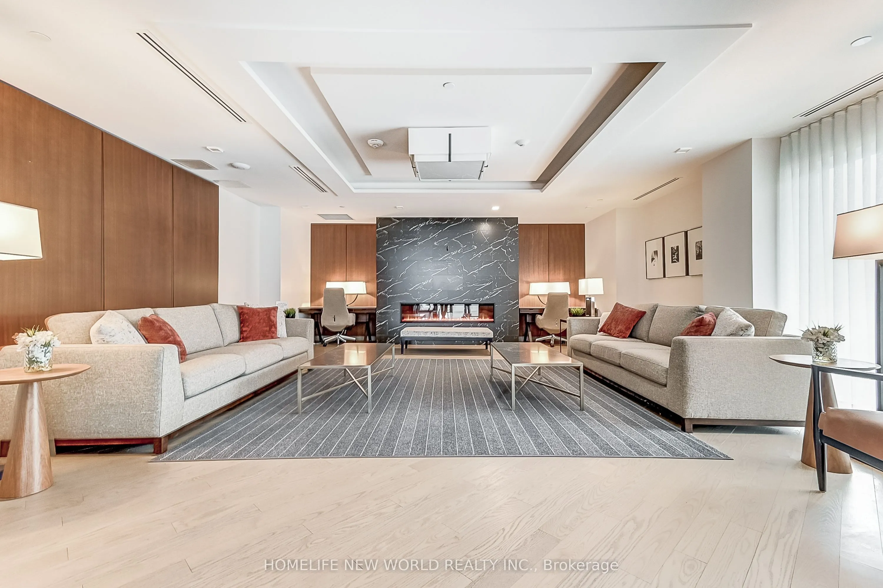 1575 Lakeshore Road W #GR17