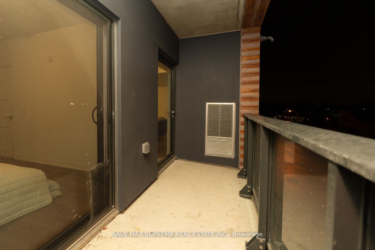 408 Browns Line, #305