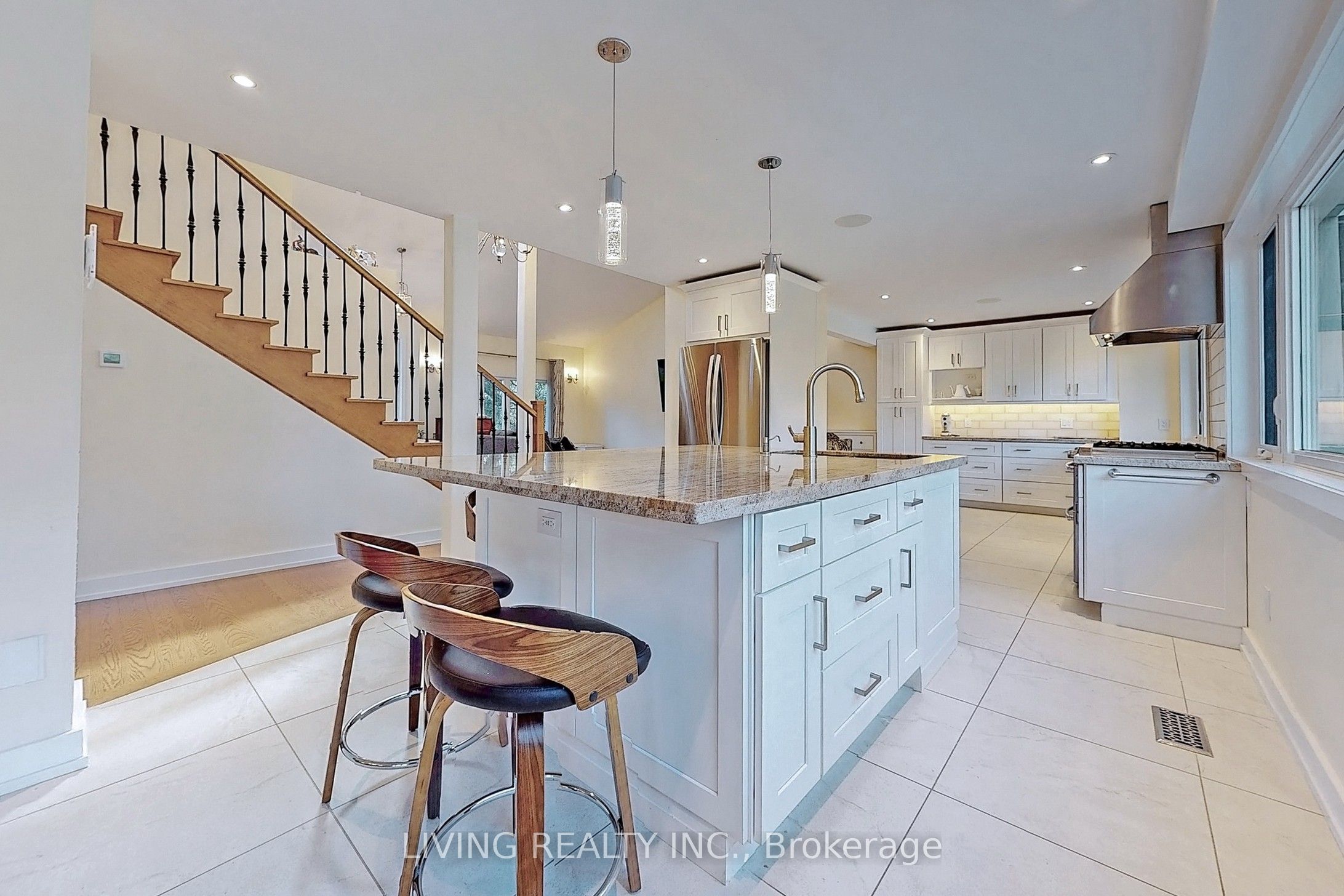 1280 Watersedge Road
