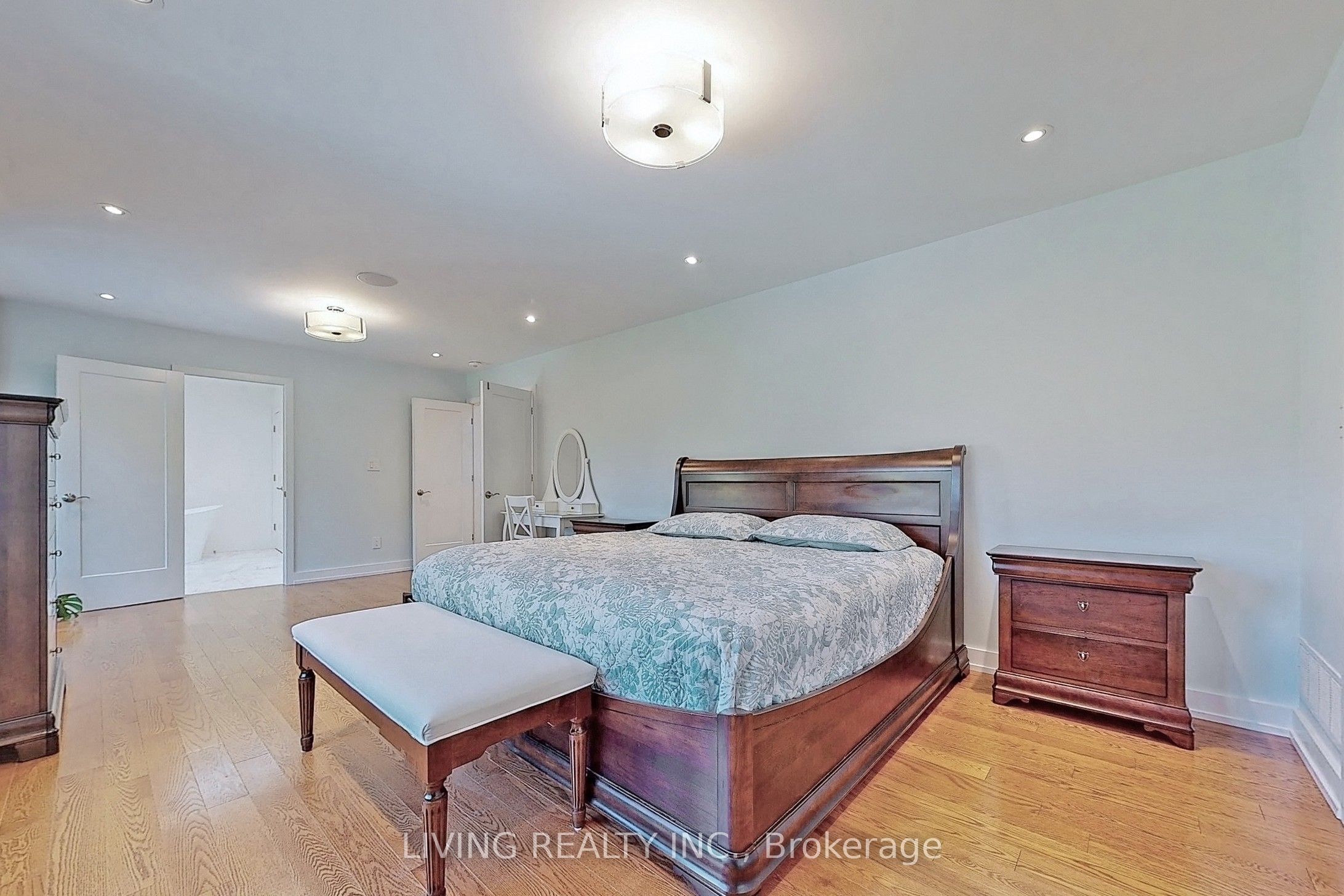 1280 Watersedge Road