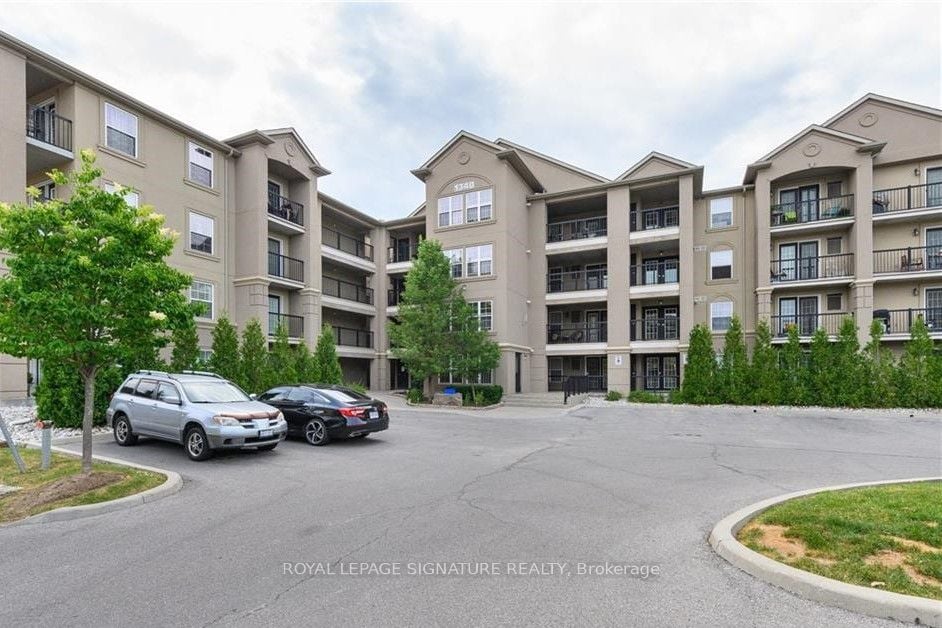 1340 Main Street E, #208
