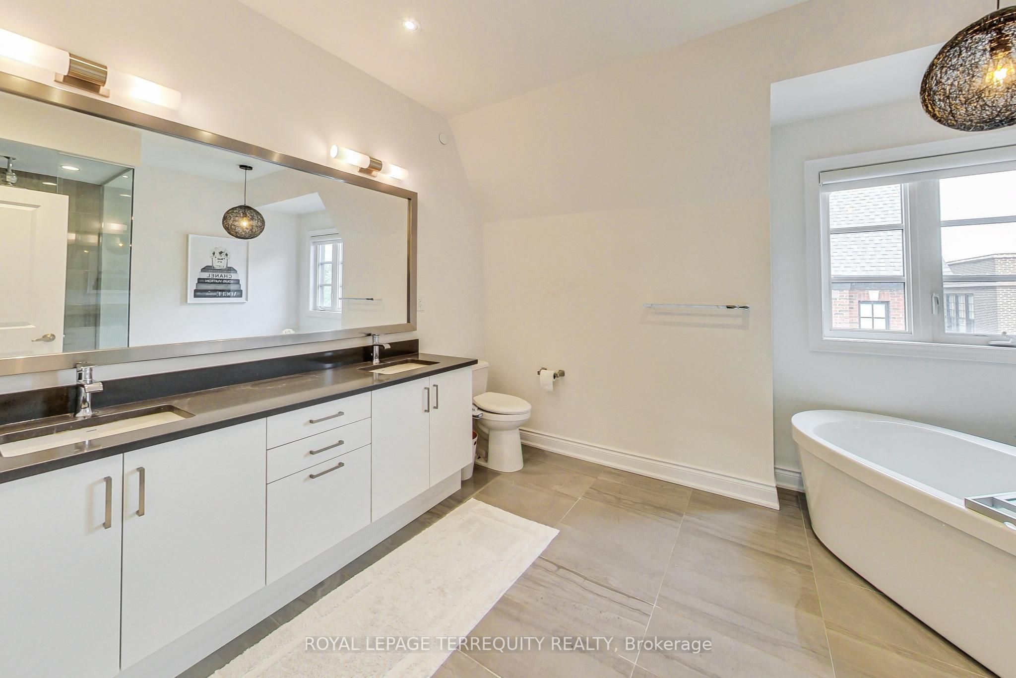 80 Daisy Avenue, #22