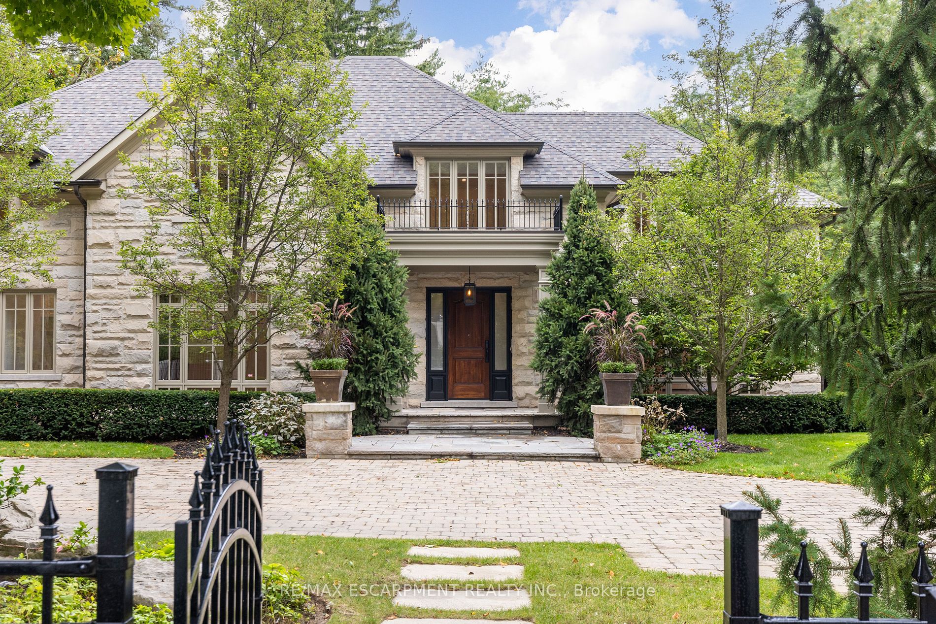 119 Chartwell Road