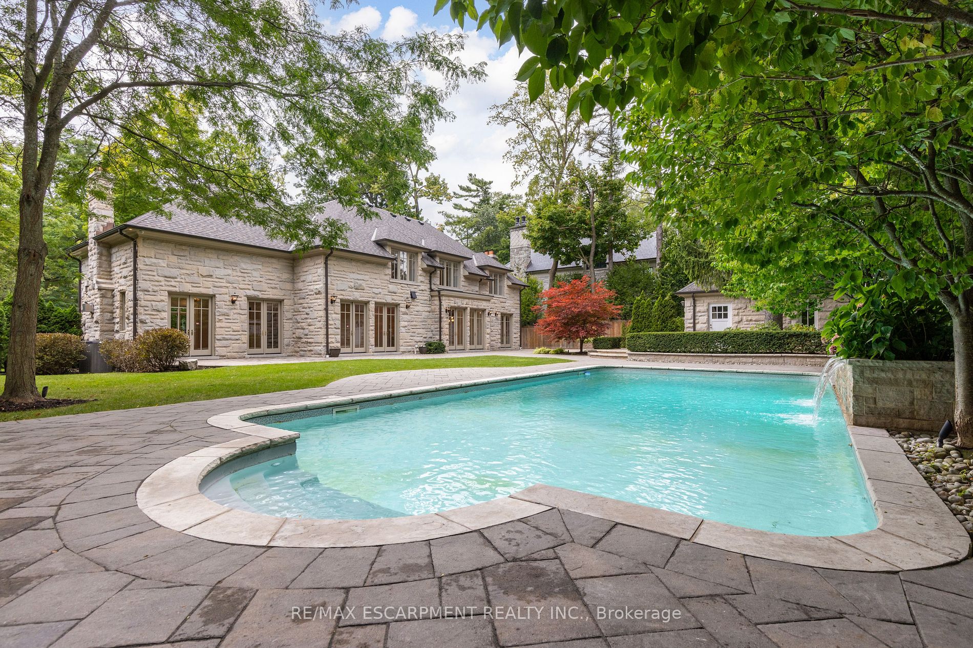 119 Chartwell Road