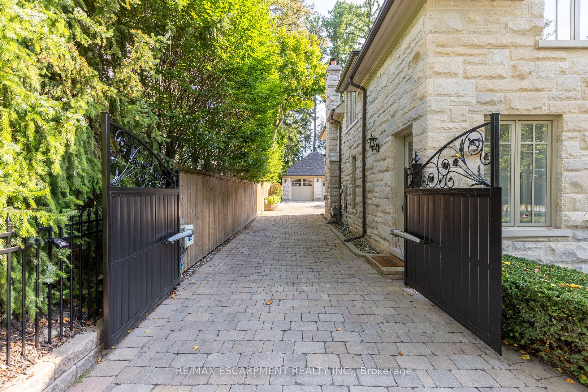 119 Chartwell Road