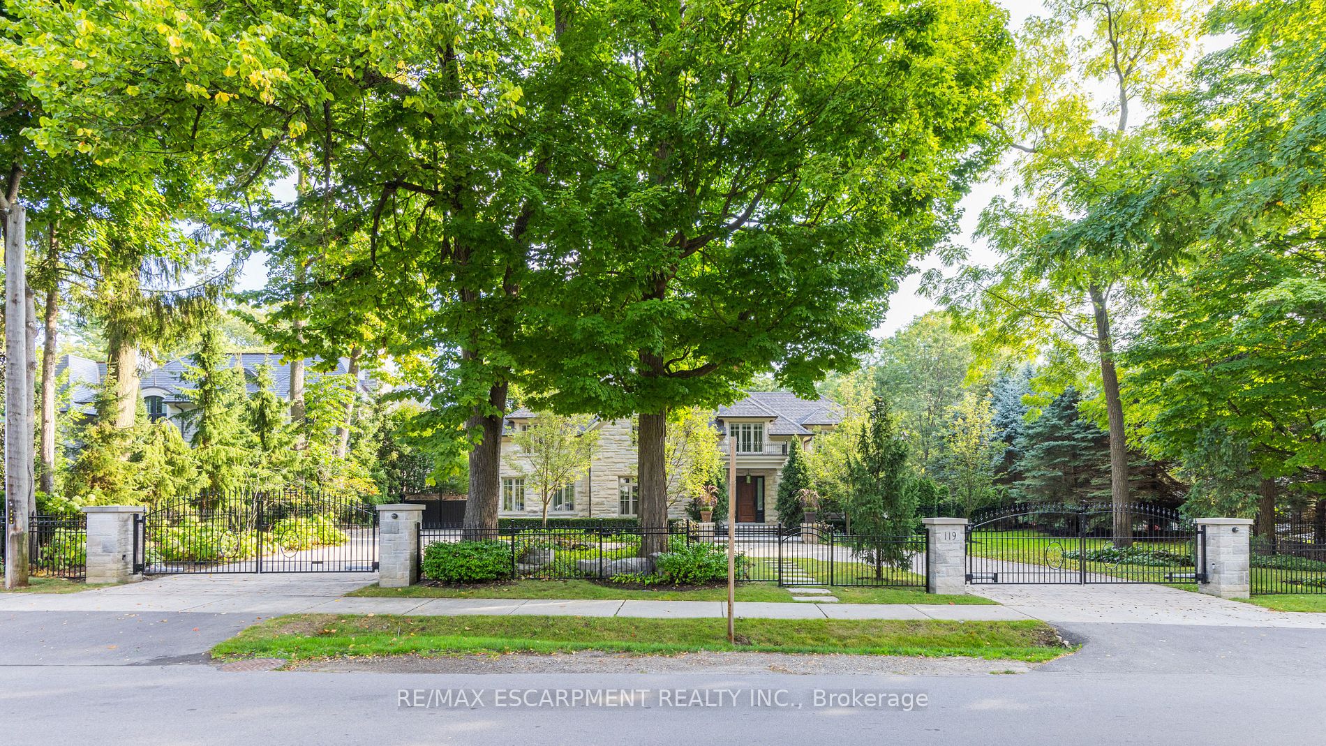 119 Chartwell Road
