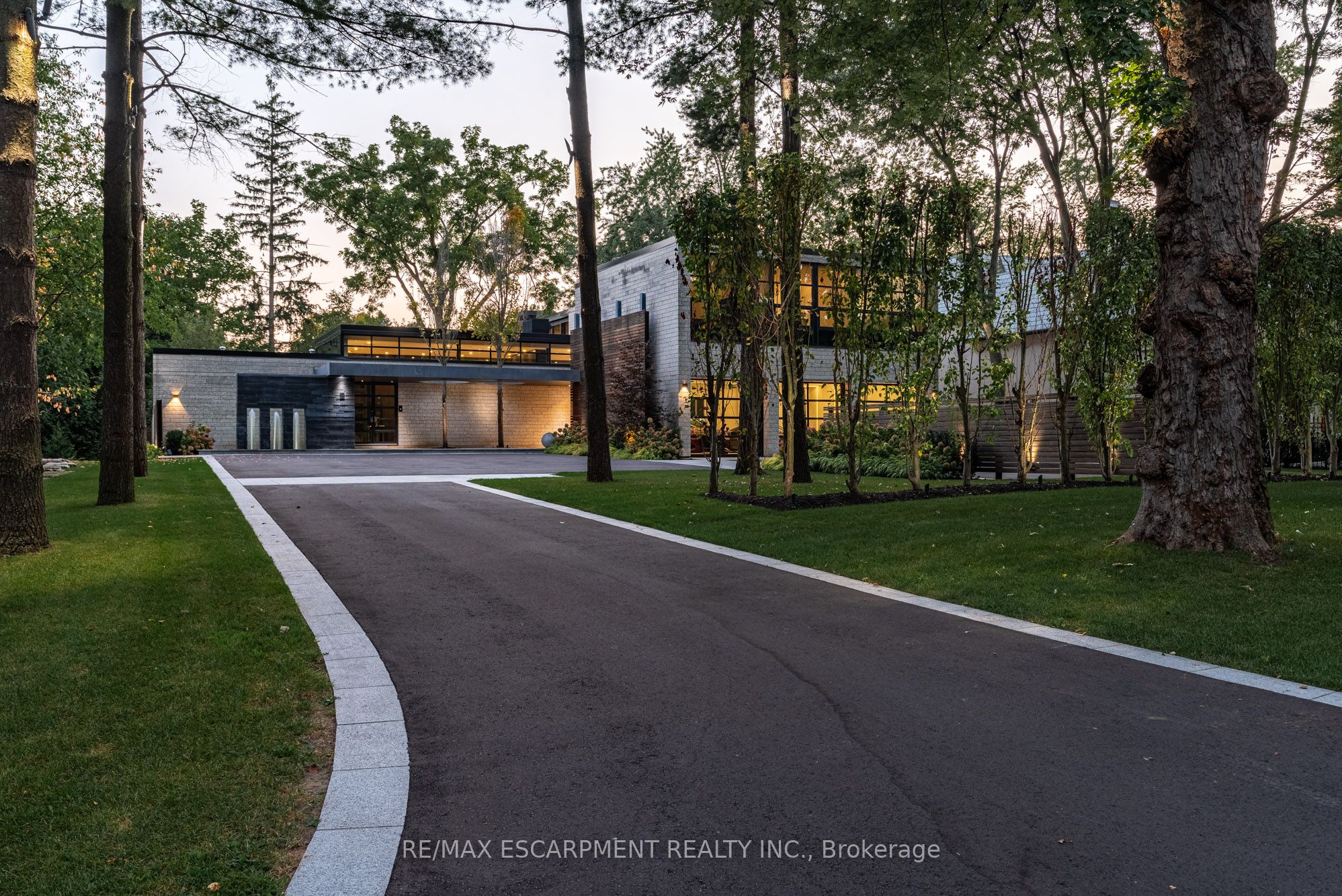210 Chartwell Road