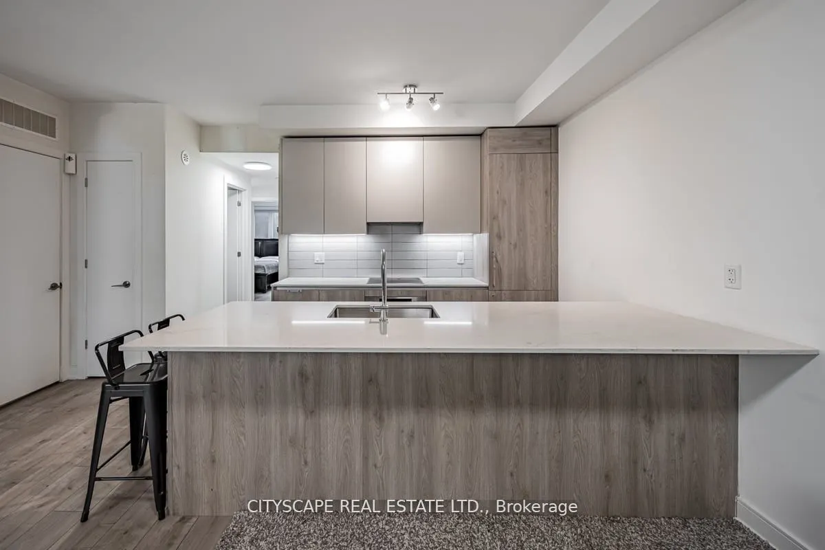 66 Longbranch Avenue #1