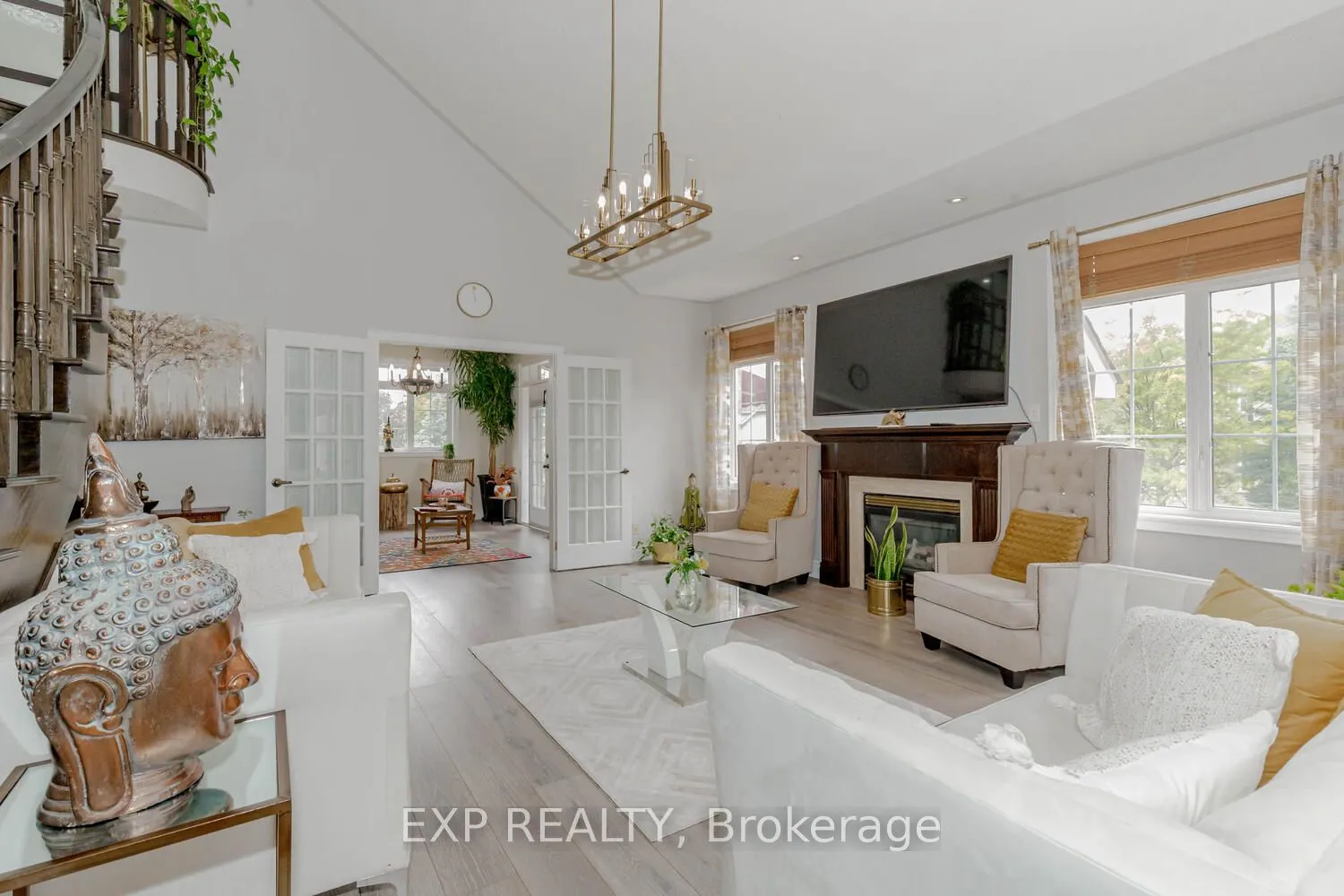 4 Champion Court