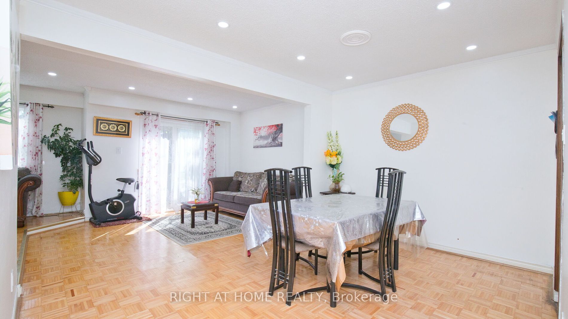 1180 Mississauga Valley Boulevard #4