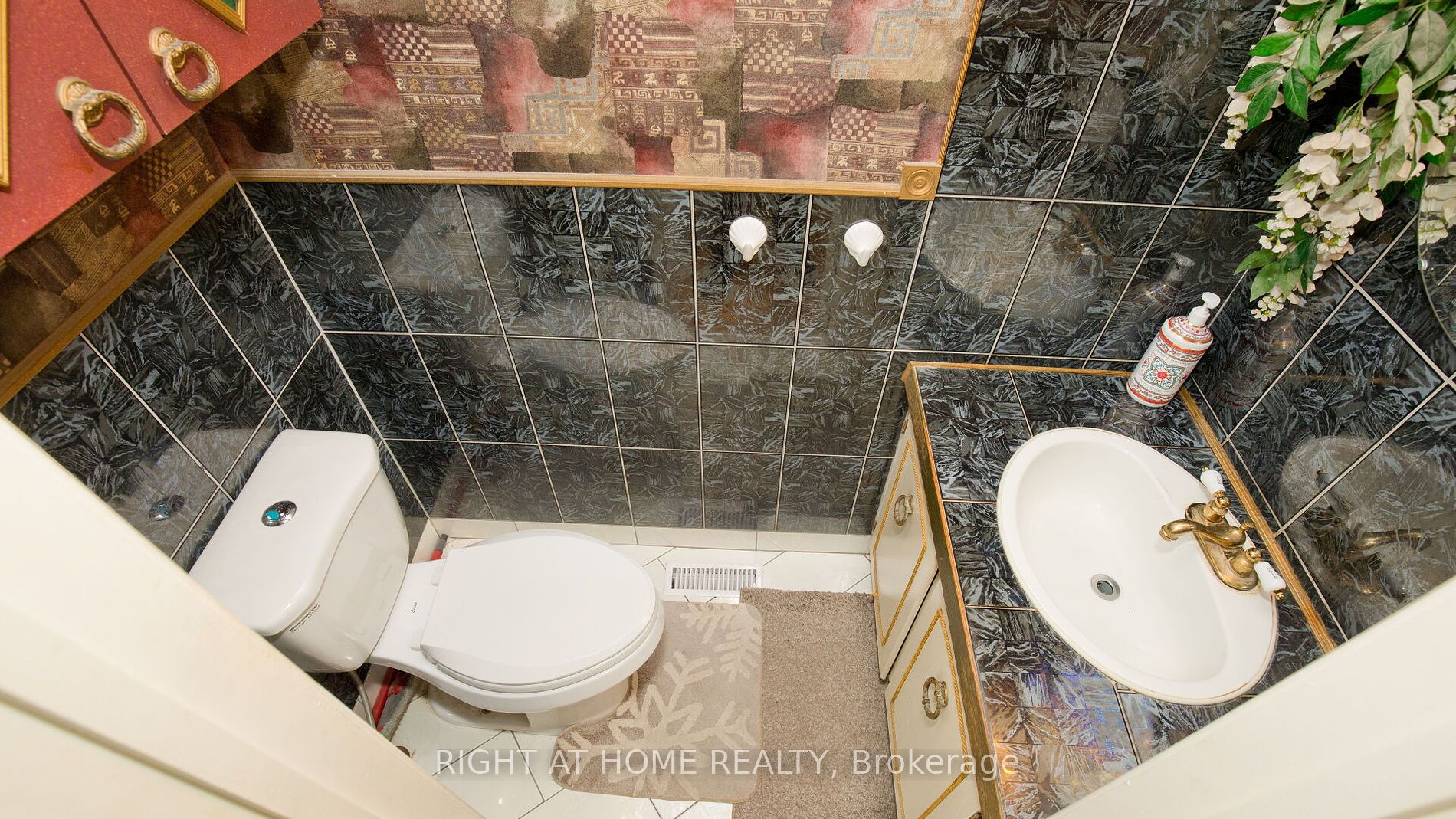 1180 Mississauga Valley Boulevard #4