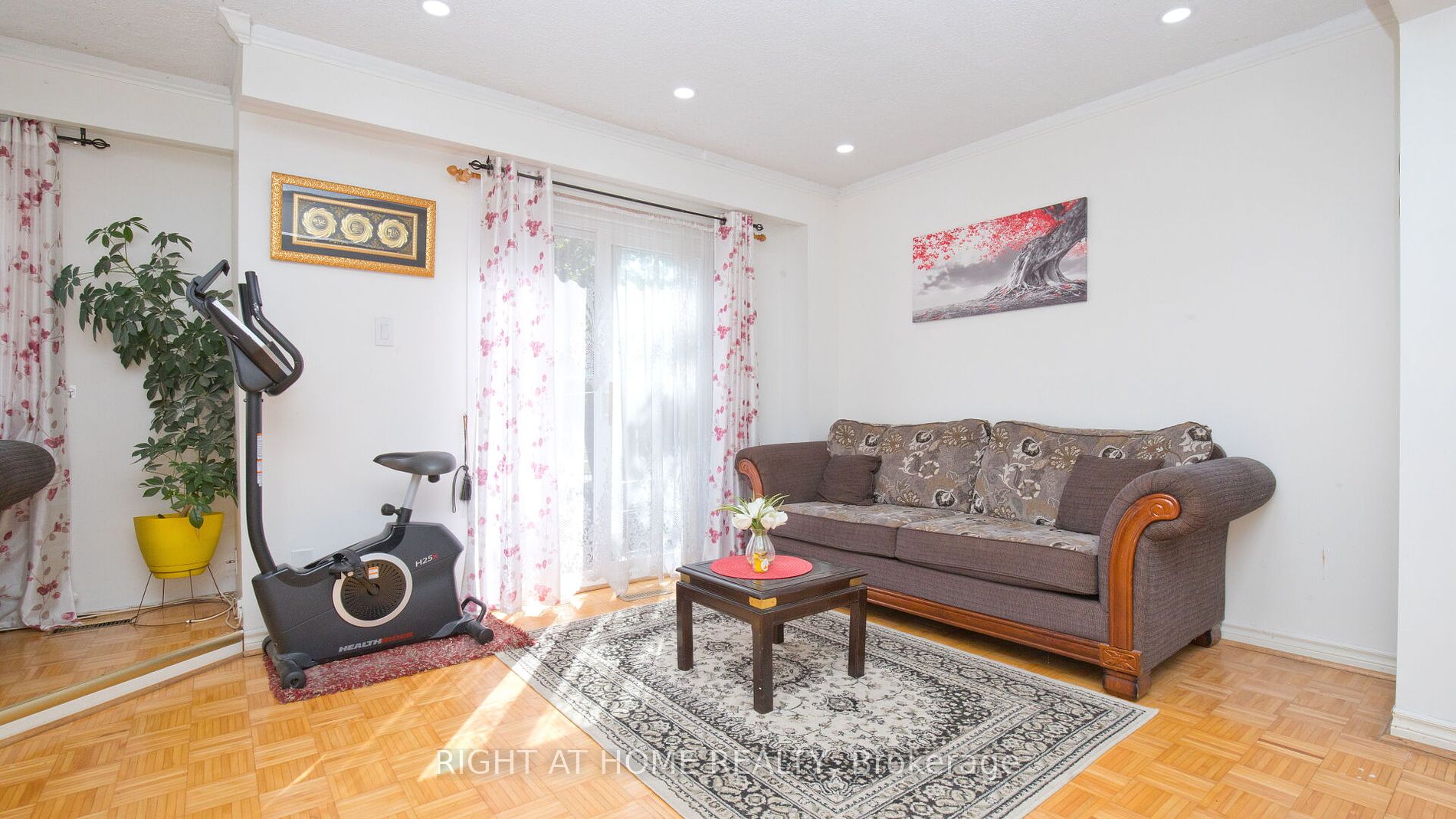1180 Mississauga Valley Boulevard #4