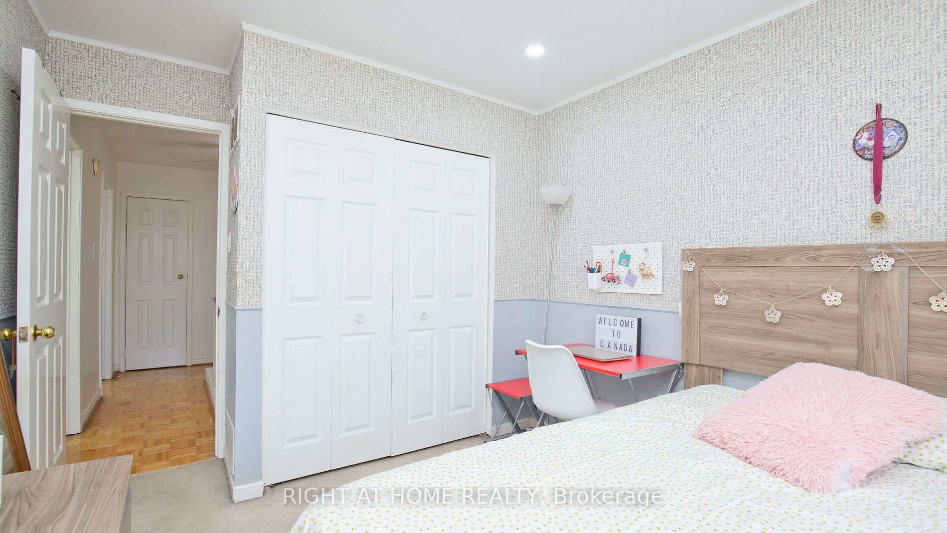 1180 Mississauga Valley Boulevard #4