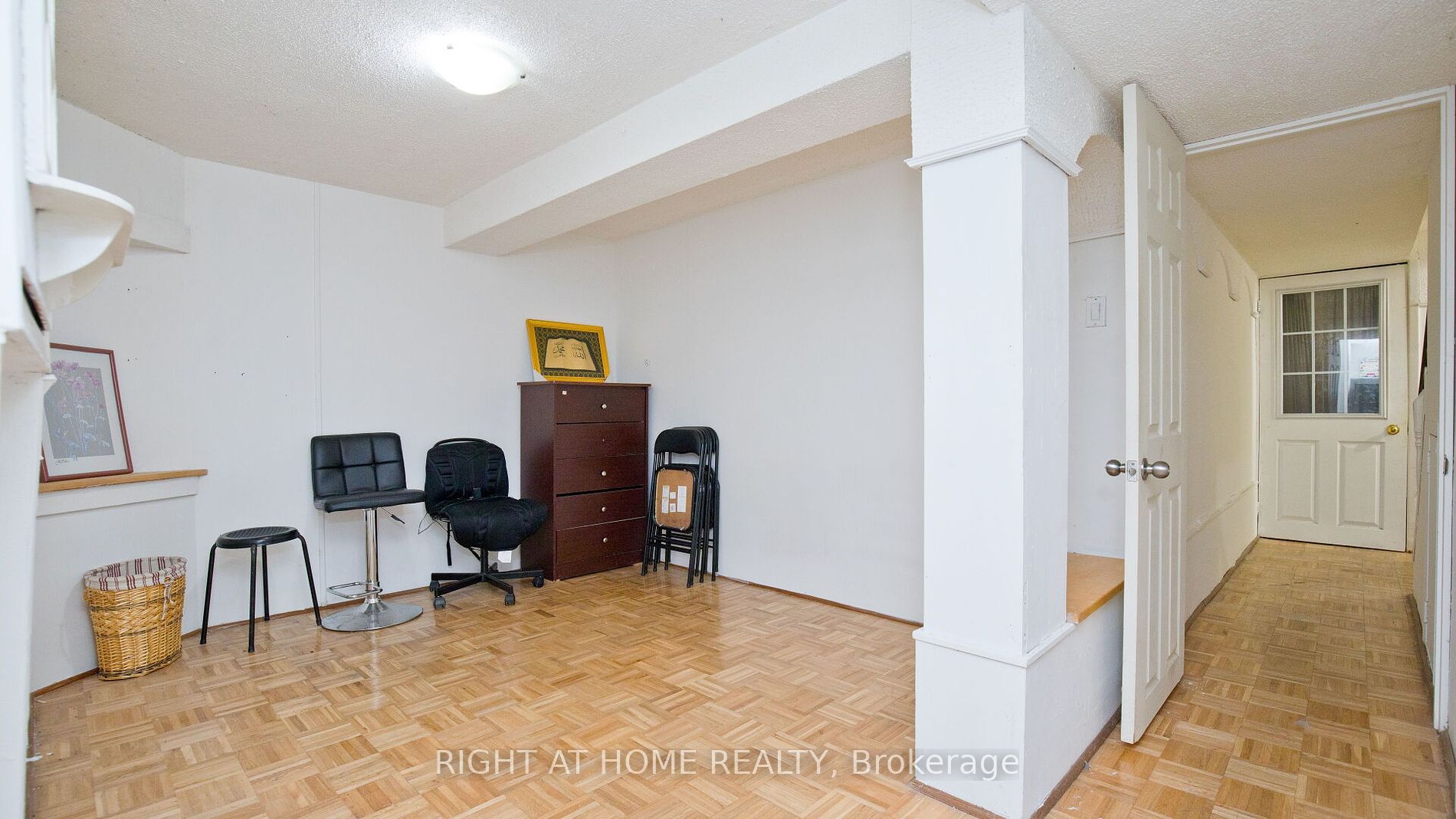 1180 Mississauga Valley Boulevard #4