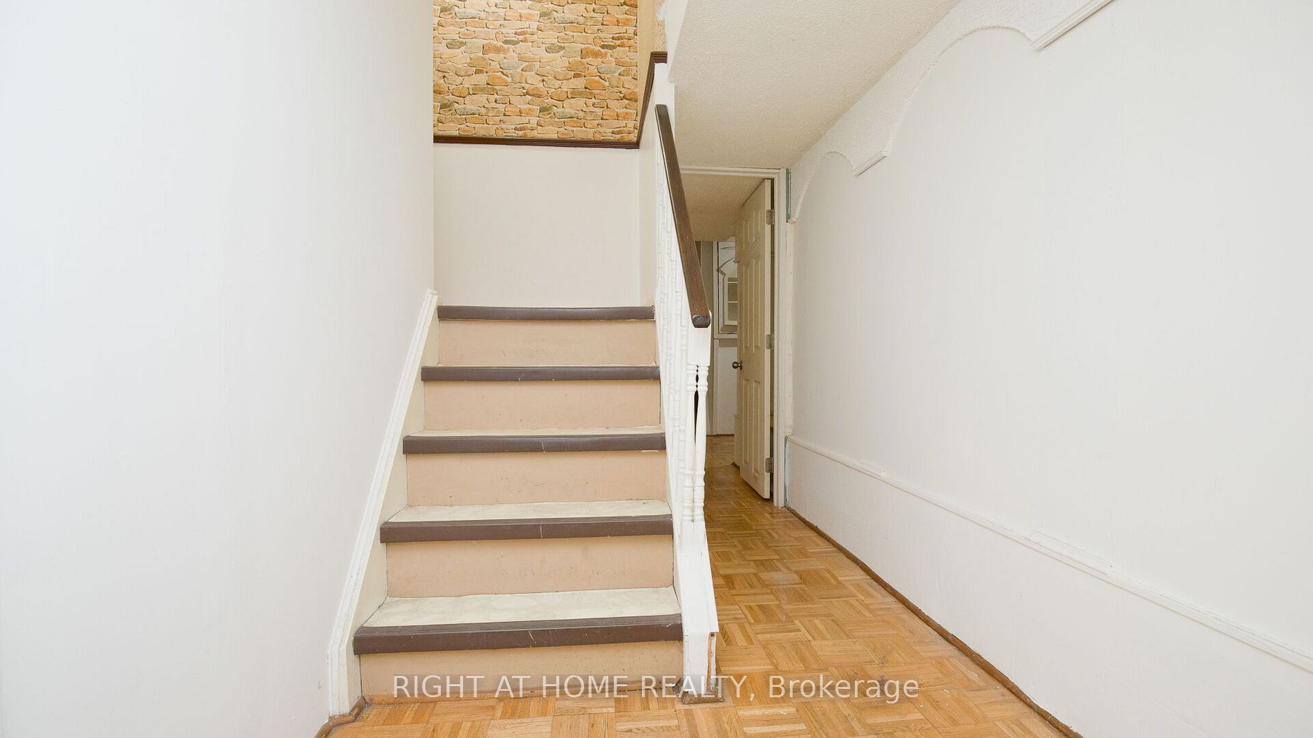 1180 Mississauga Valley Boulevard #4