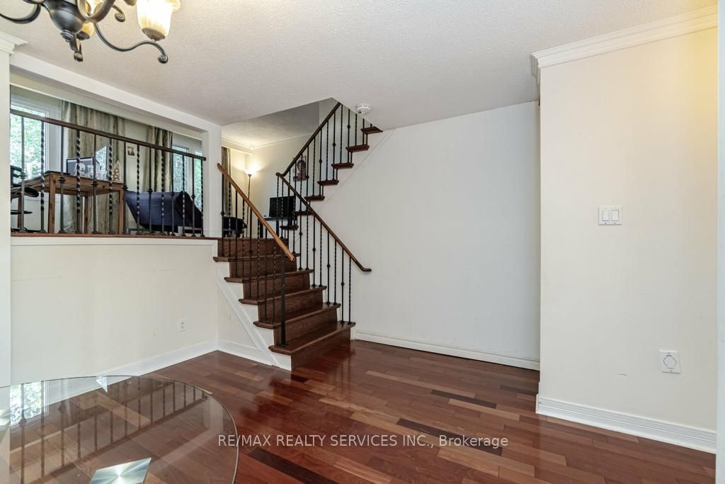 13 Weybridge Trail