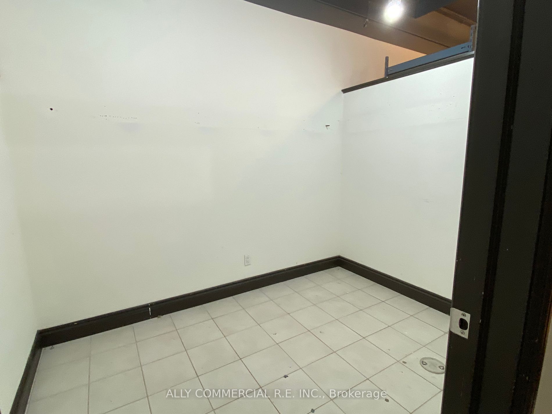 24A Ripley Avenue