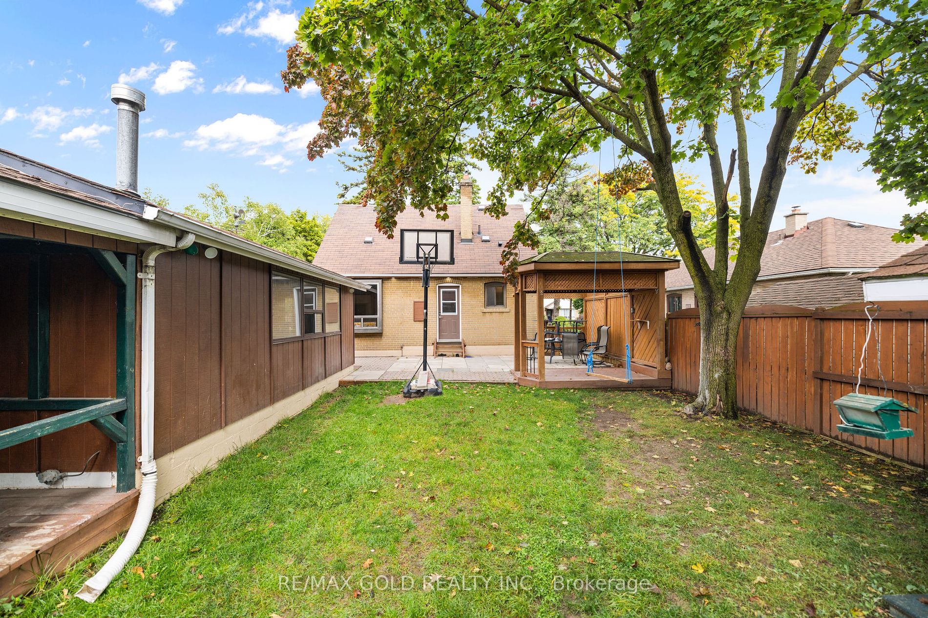 20 Hatfield Crescent
