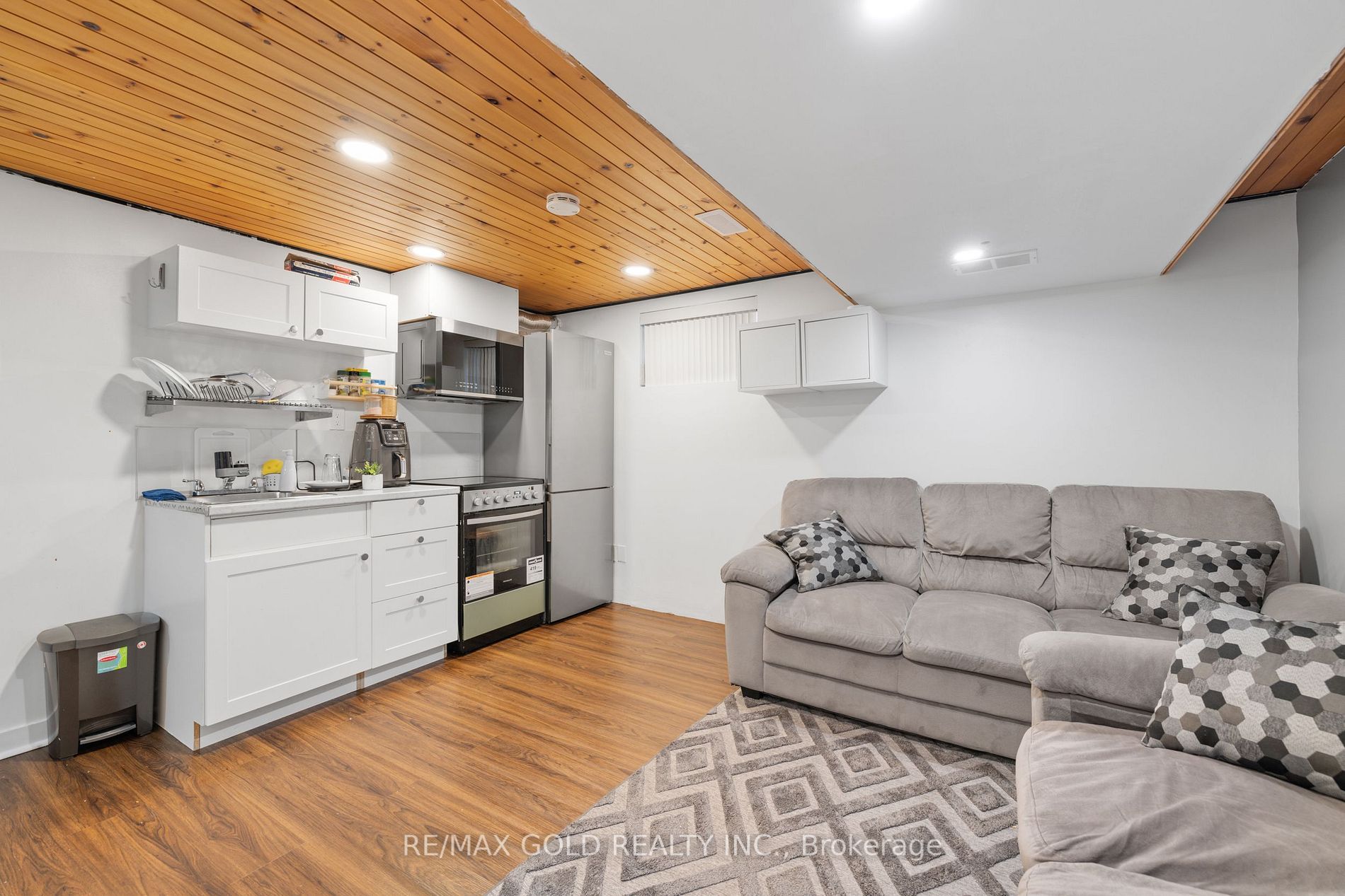 20 Hatfield Crescent