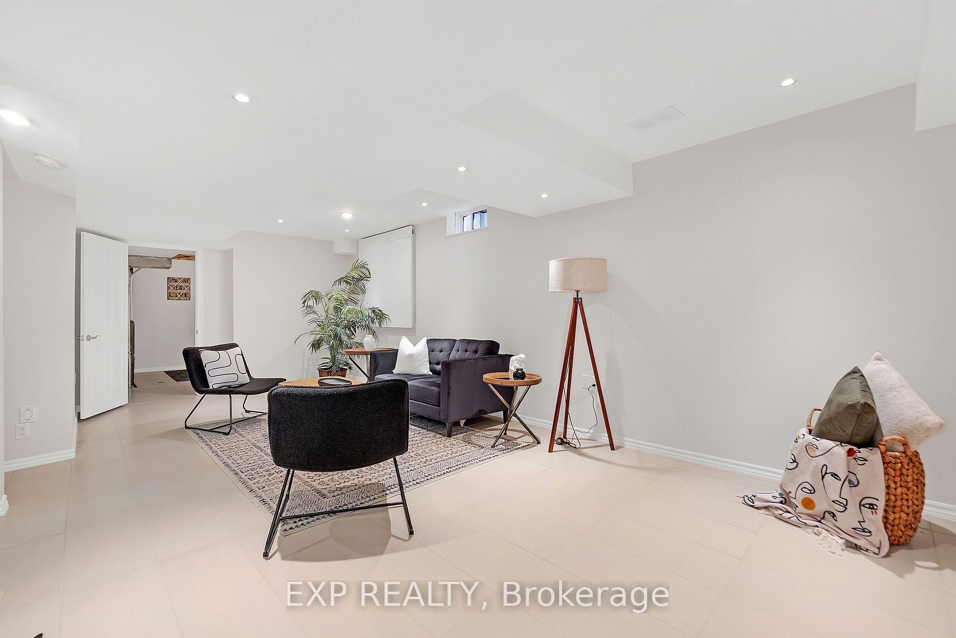 183 Featherstone Road