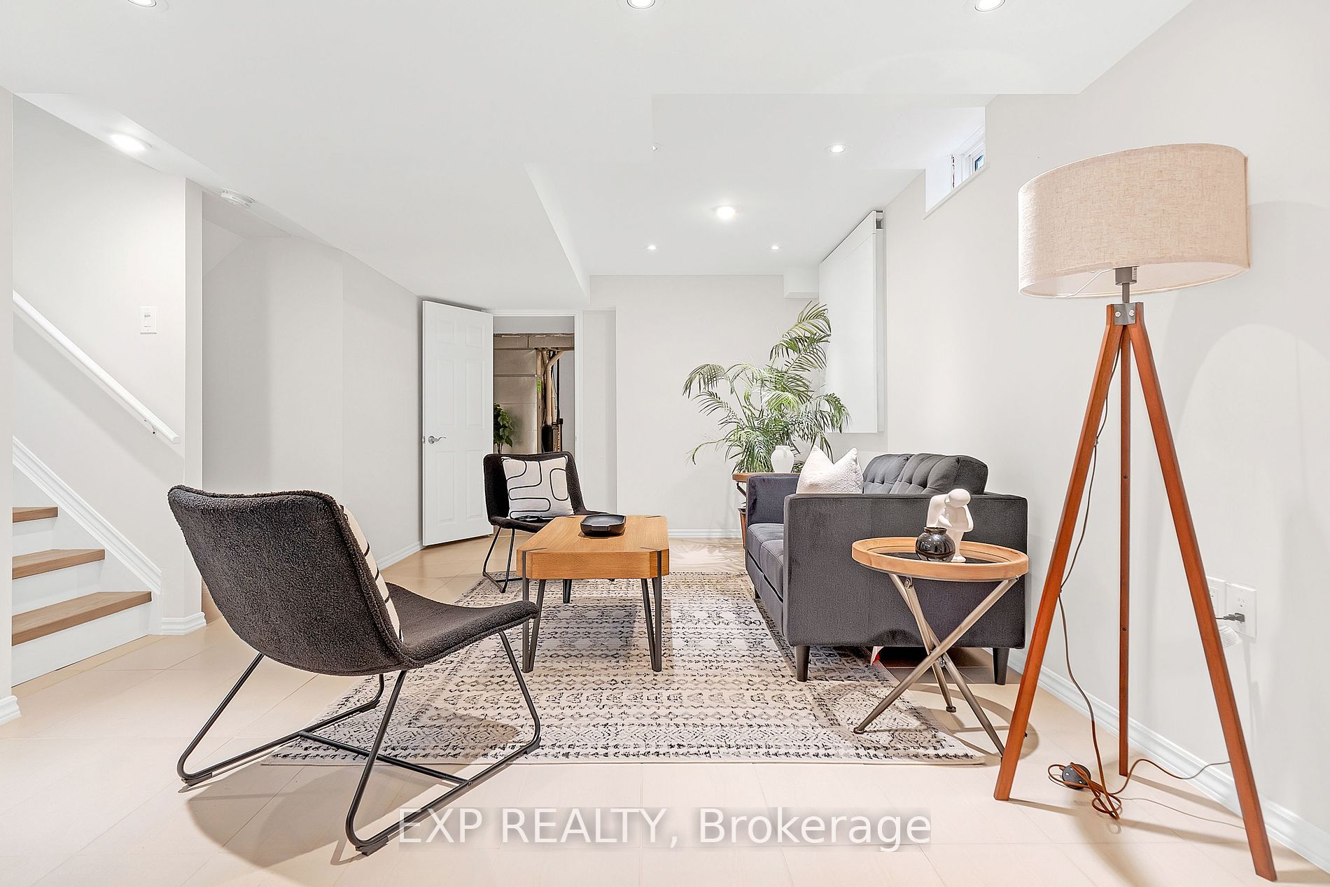 183 Featherstone Road