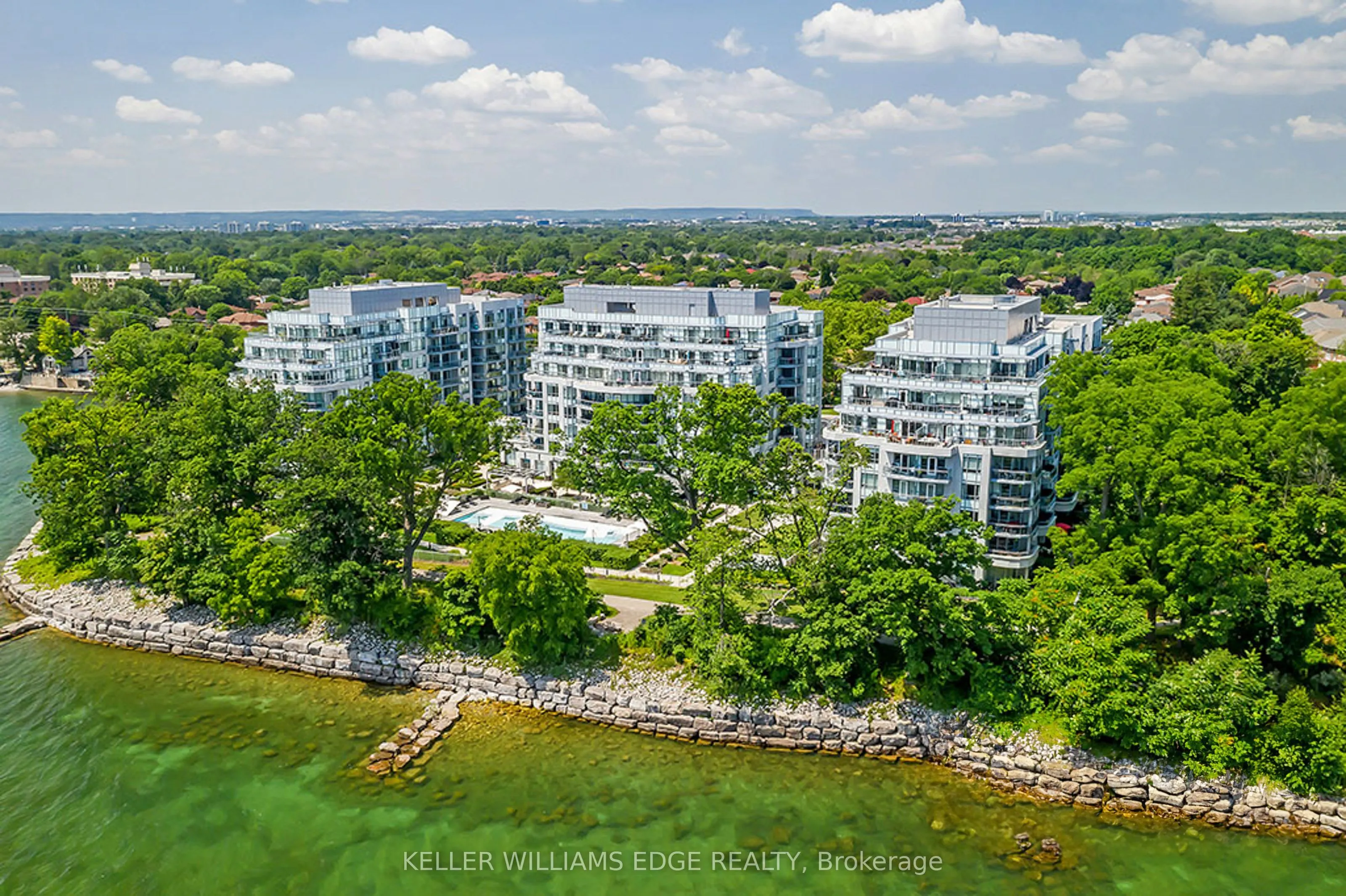 3500 Lakeshore Road W, #808