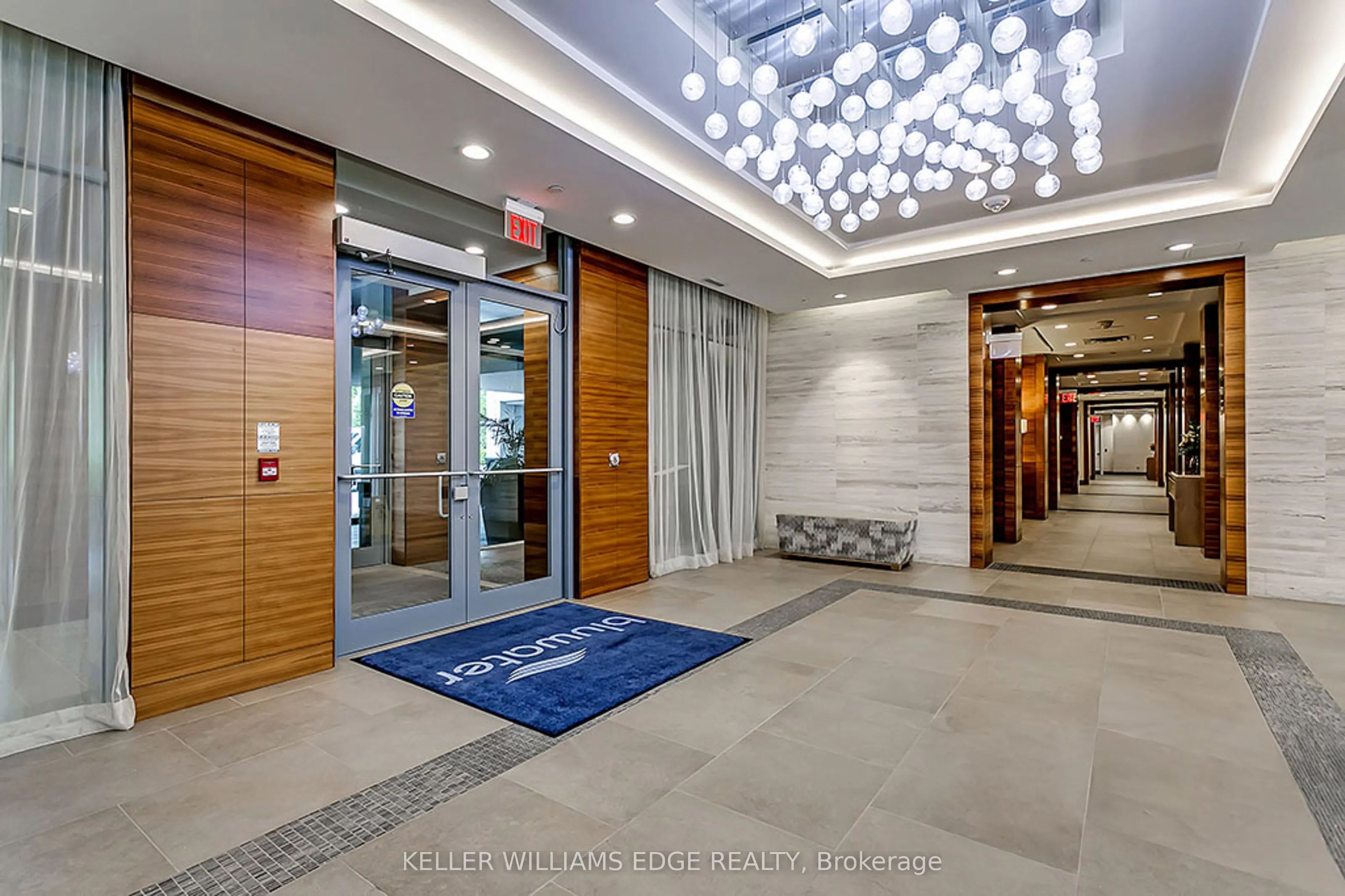 3500 Lakeshore Road W, #808