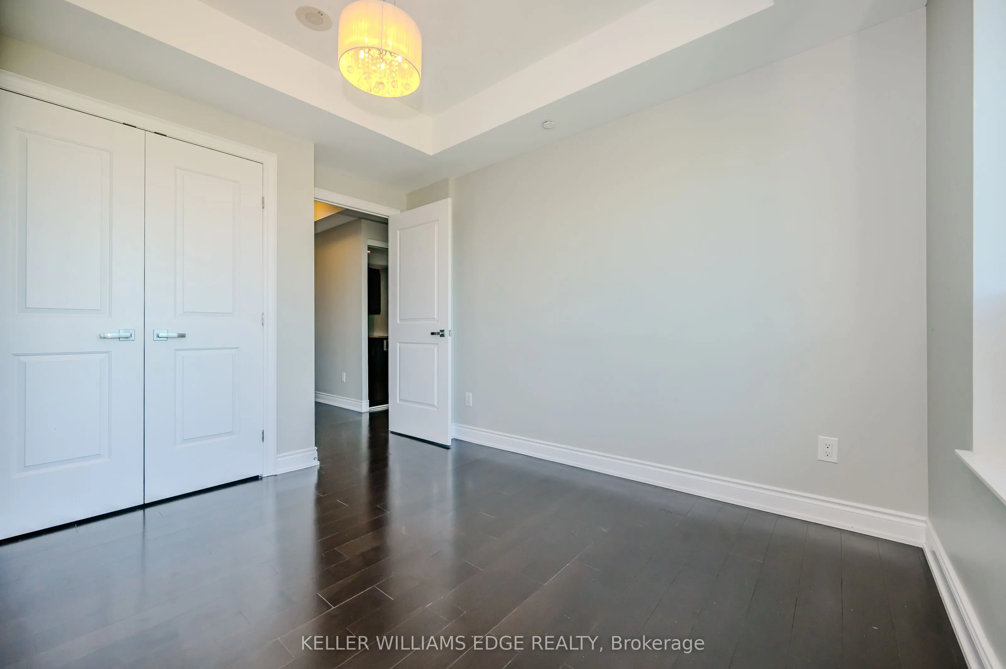 3500 Lakeshore Road W, #808