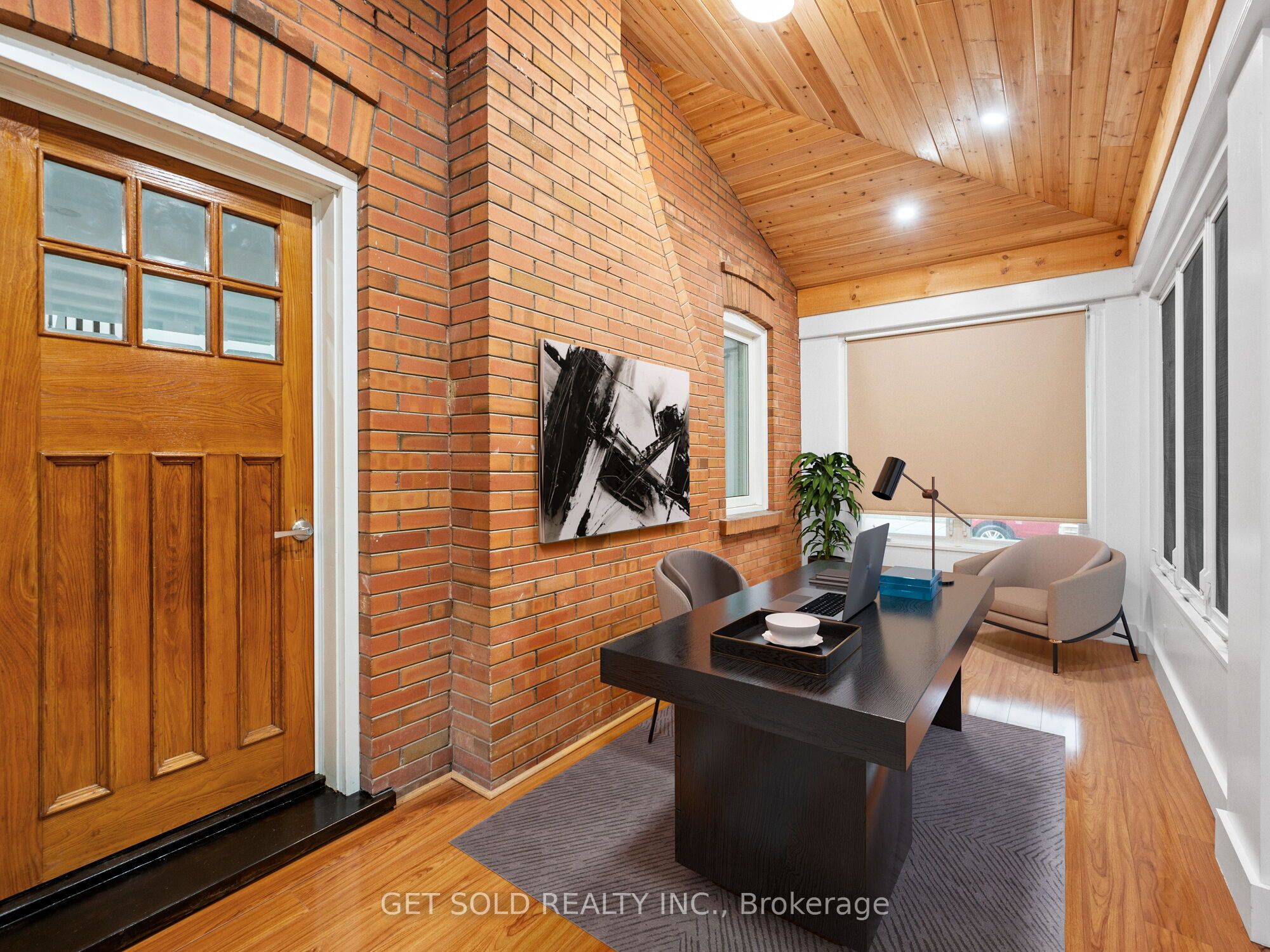 88 King Street W